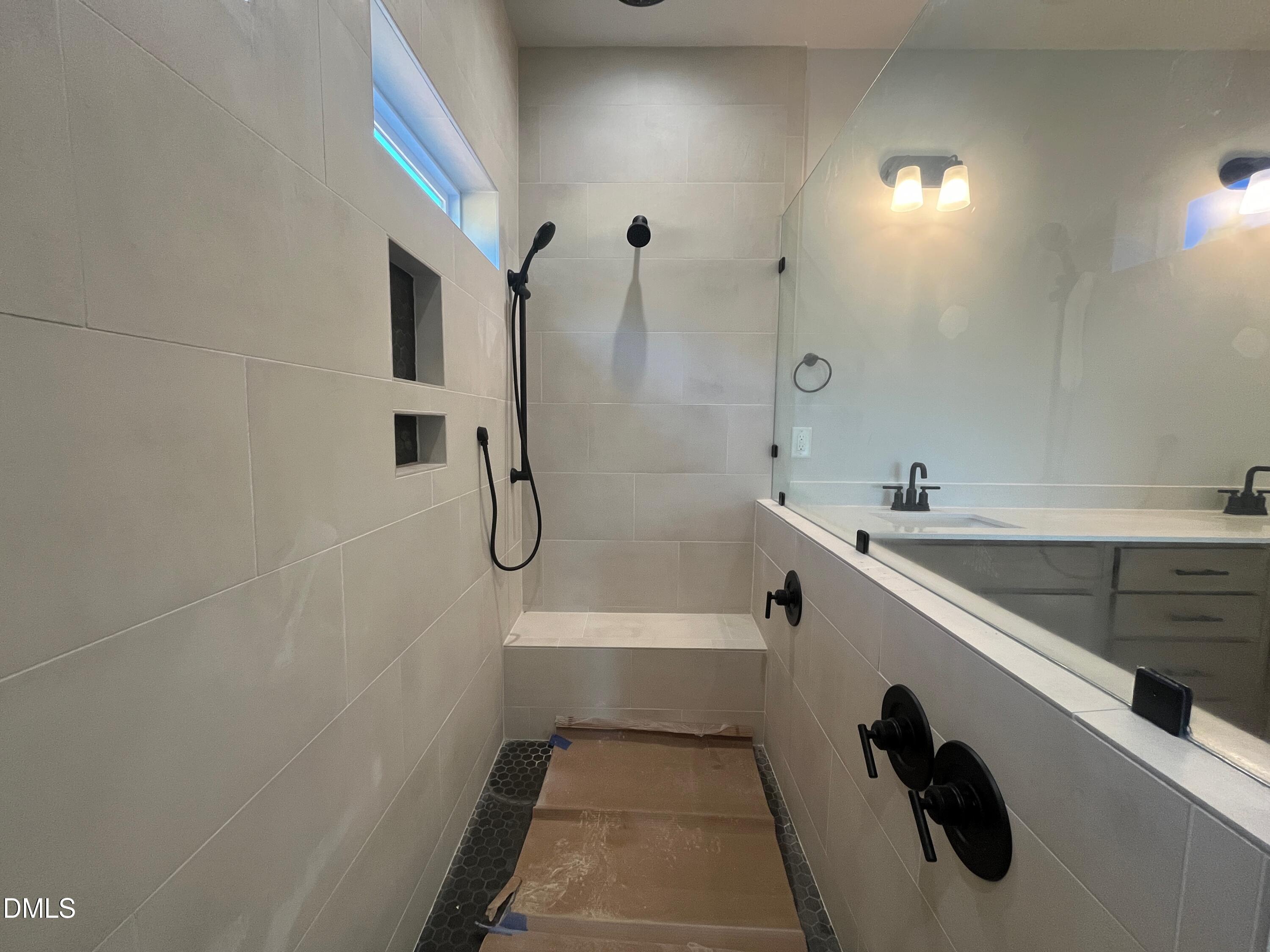 175 Isabelle Valley Drive Property Photo 13