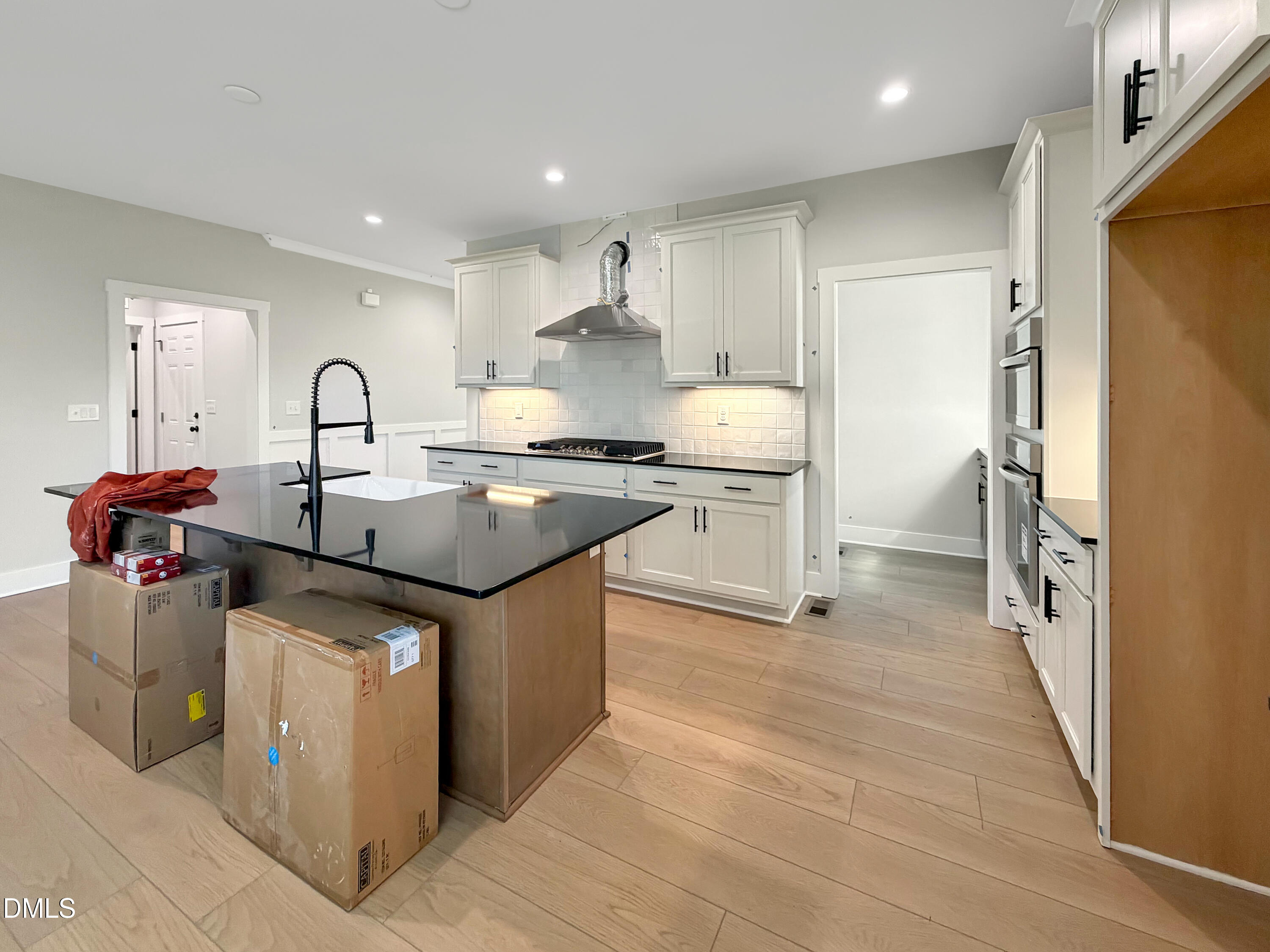175 Isabelle Valley Drive Property Photo 17