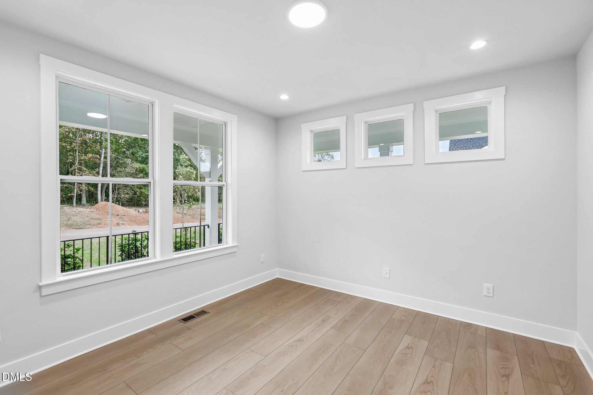 175 Isabelle Valley Drive Property Photo 26