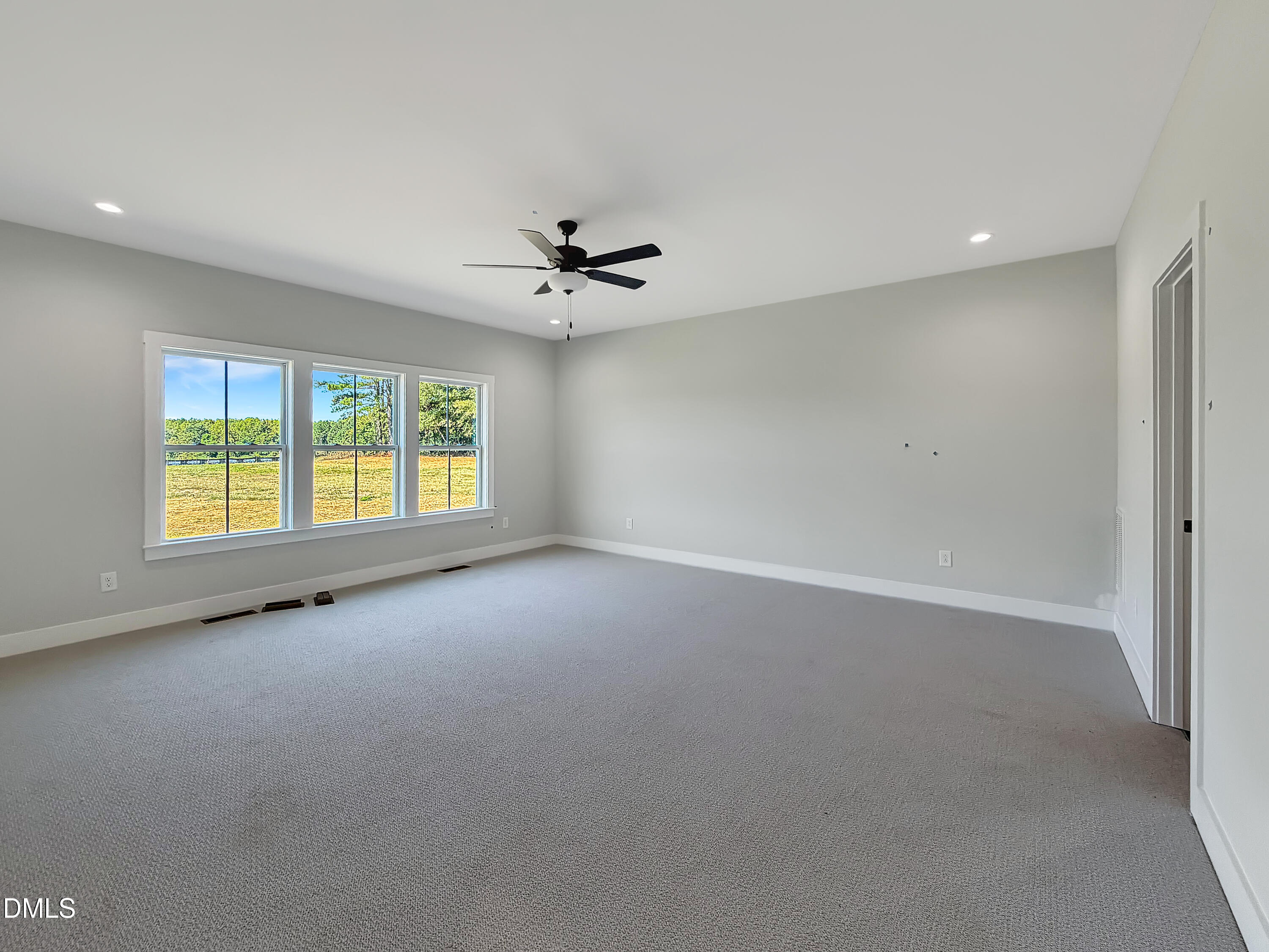175 Isabelle Valley Drive Property Photo 32