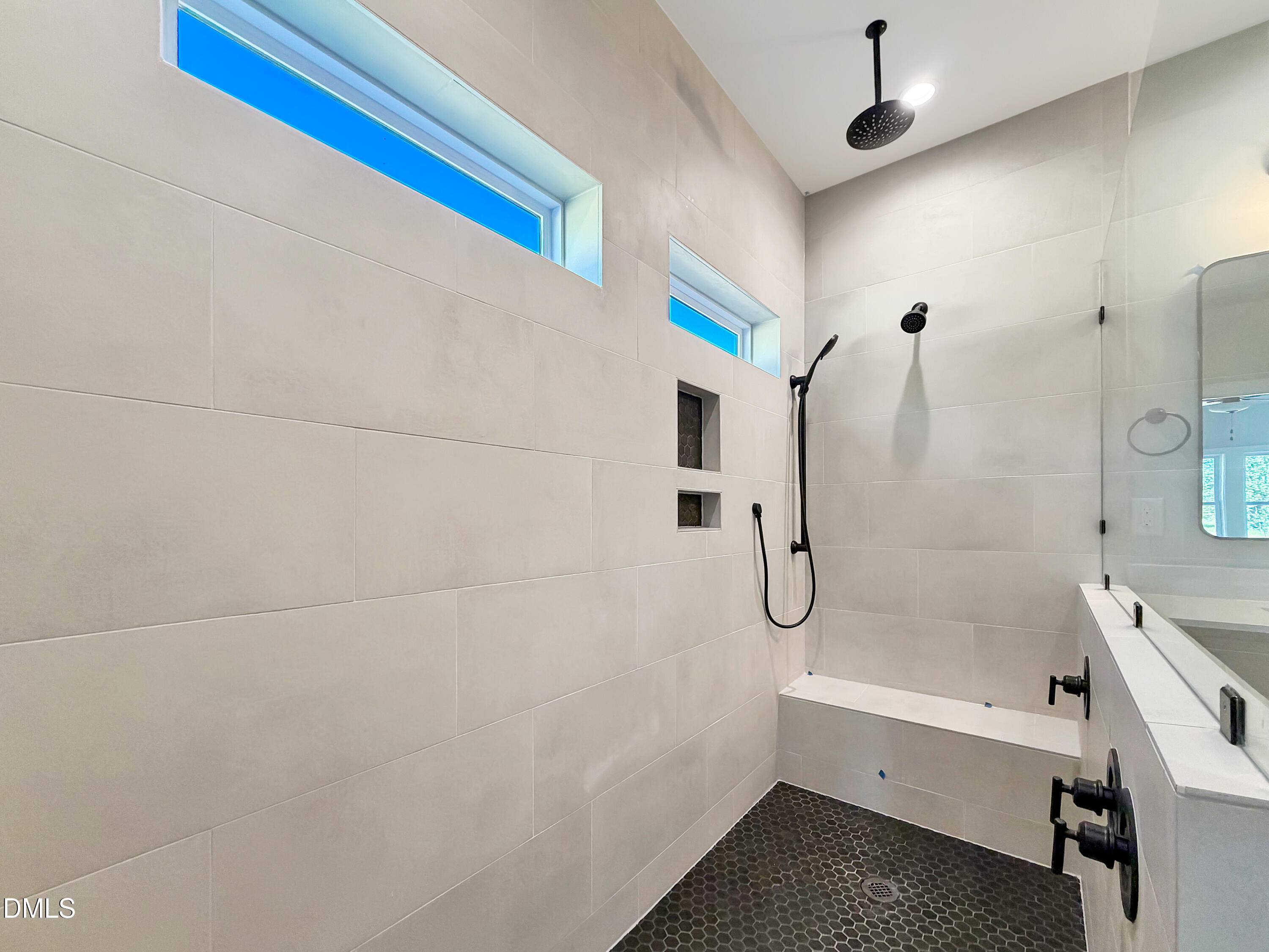 175 Isabelle Valley Drive Property Photo 33