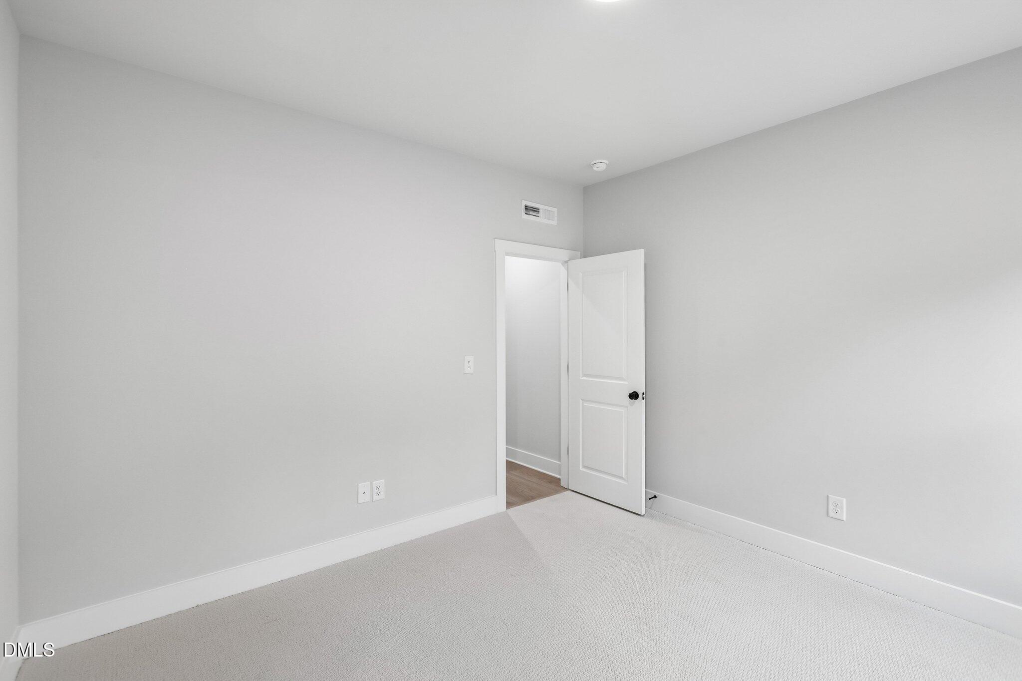 175 Isabelle Valley Drive Property Photo 43