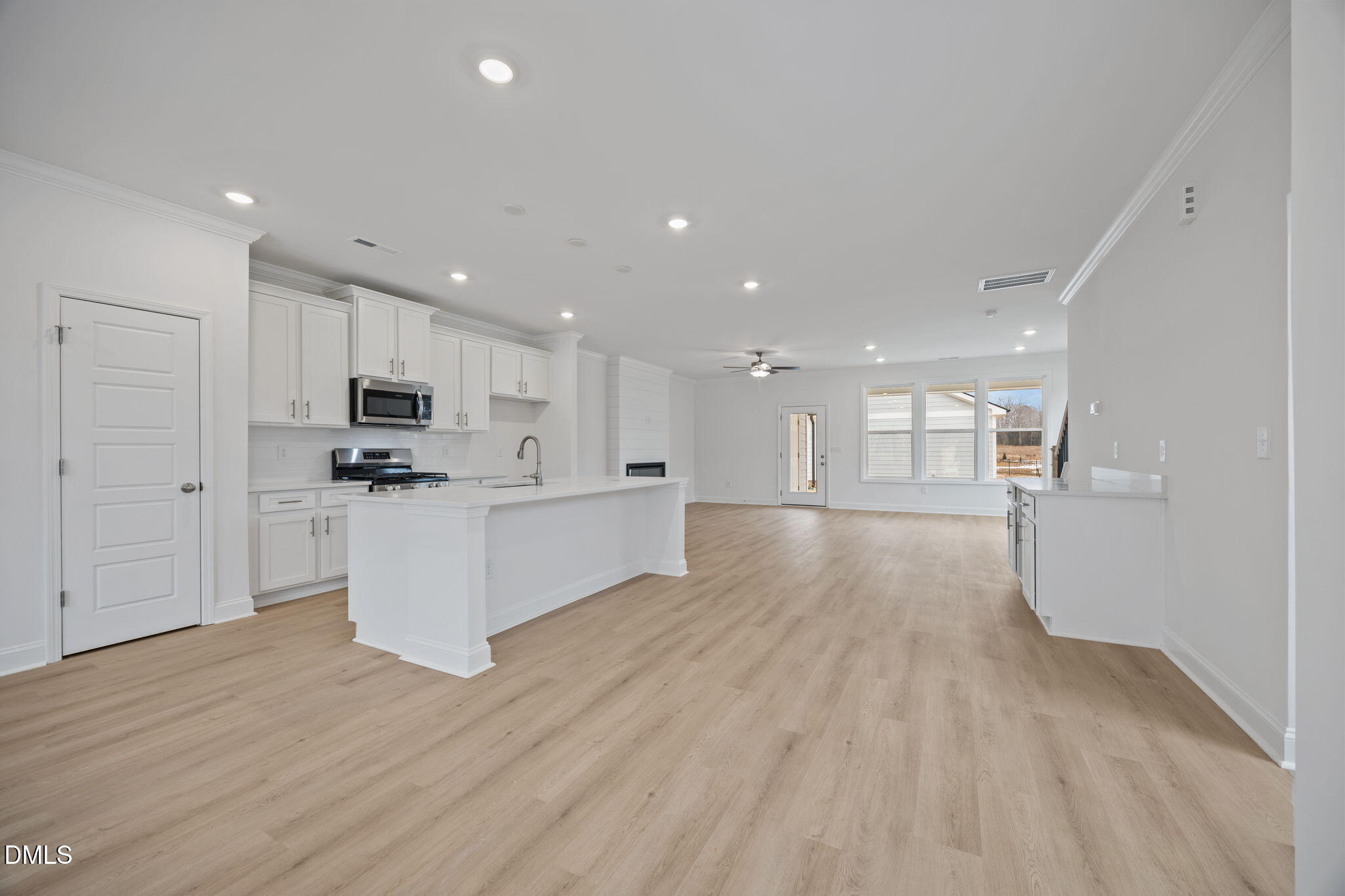 702 Winton Way 552 Property Photo 10