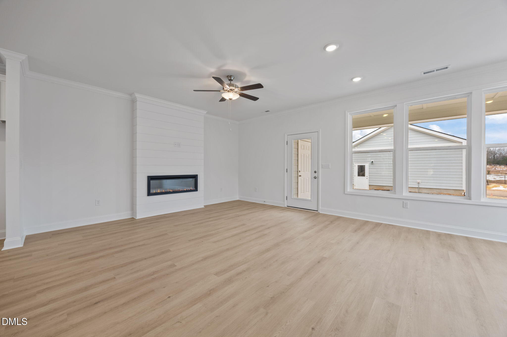 702 Winton Way 552 Property Photo 12