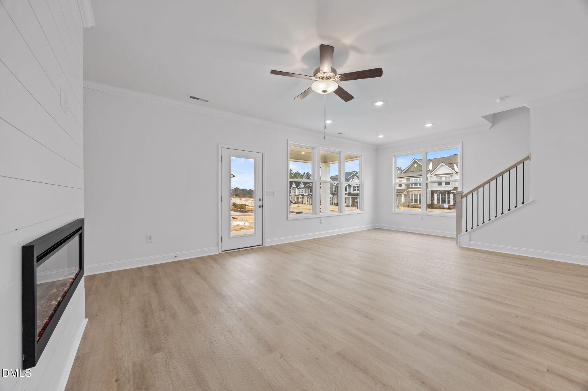702 Winton Way 552 Property Photo 15