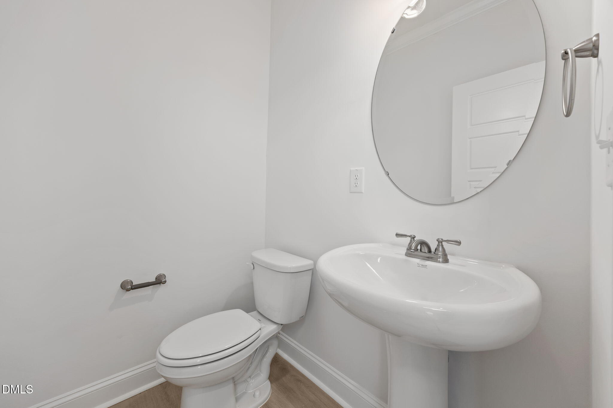 702 Winton Way 552 Property Photo 26