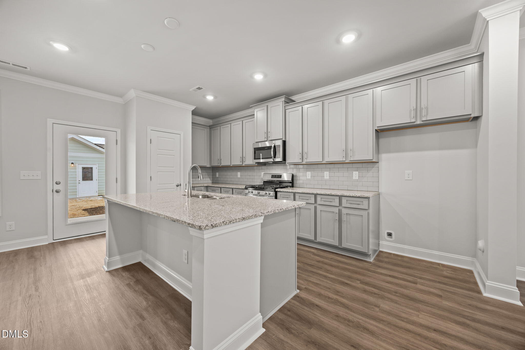 718 Winton Way 545 Property Photo 4