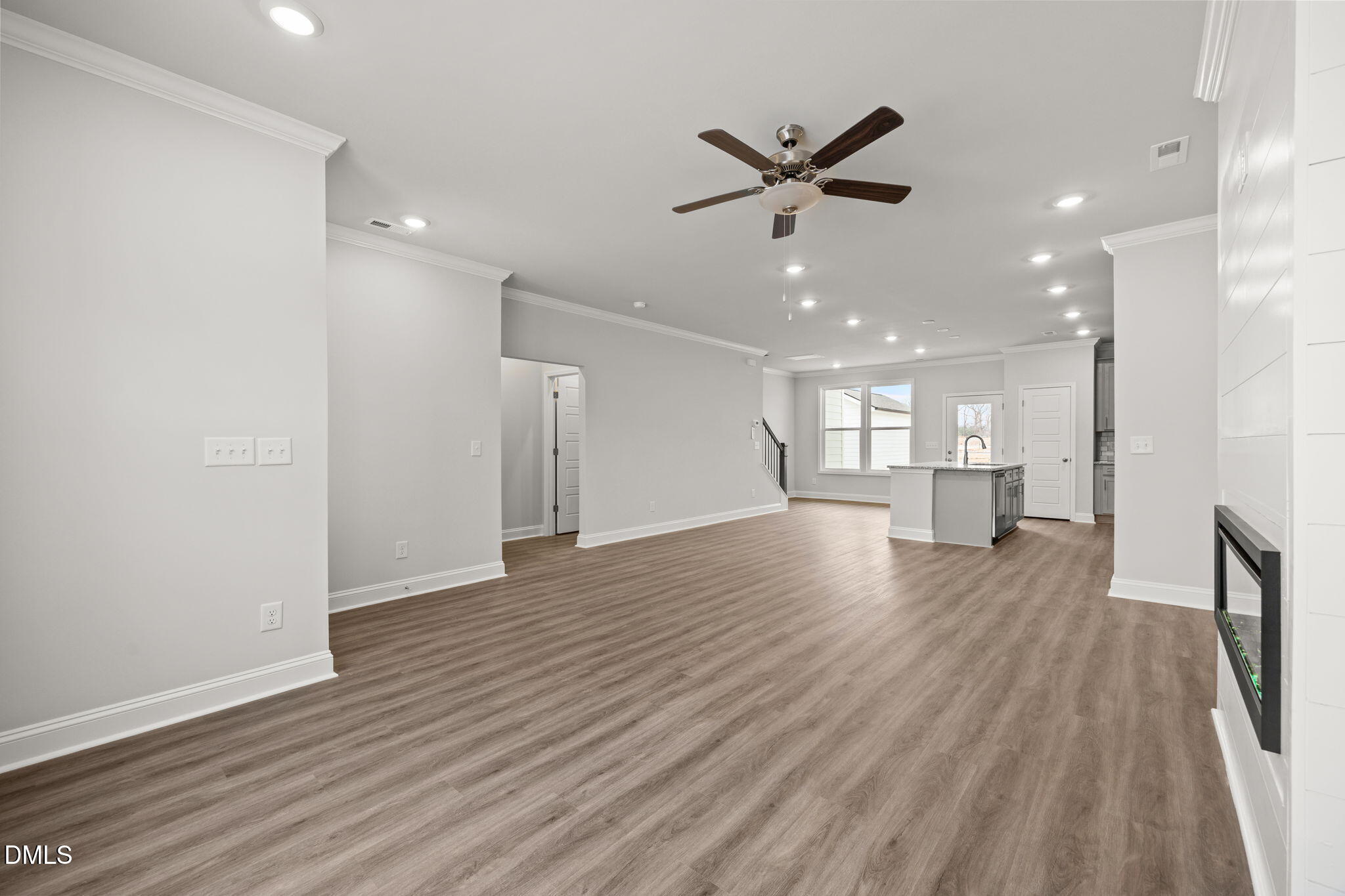 718 Winton Way 545 Property Photo 11