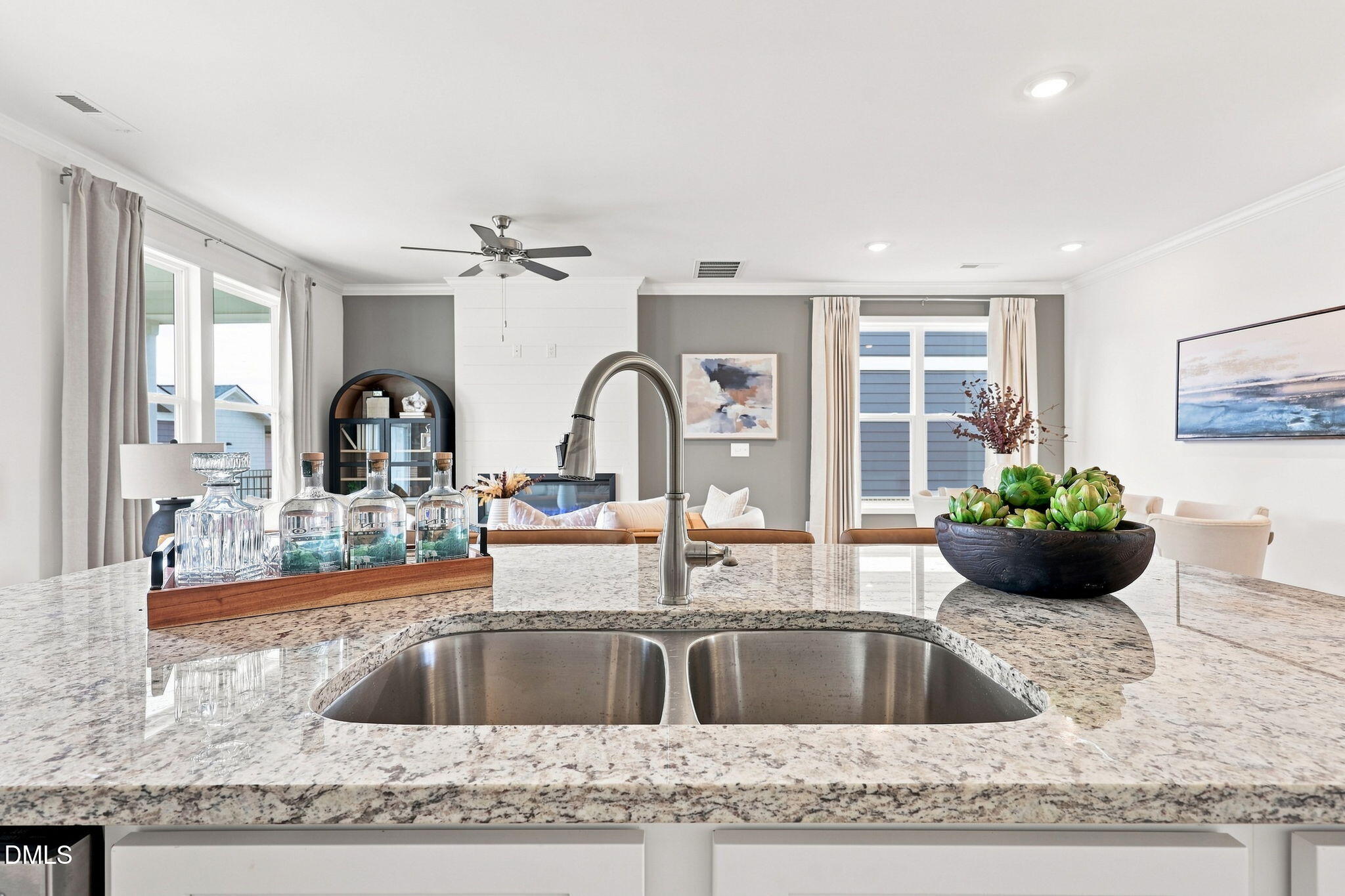 716 Winton Way 546 Property Photo 8