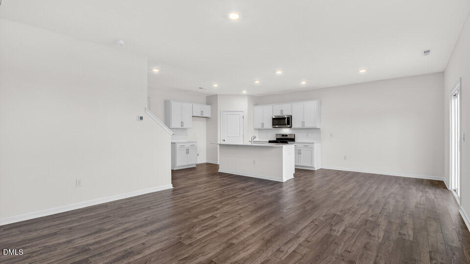 210 Honeydew Drive Property Photo 16