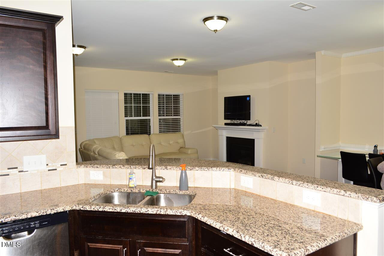 264 Kylemore Circle Property Photo 5