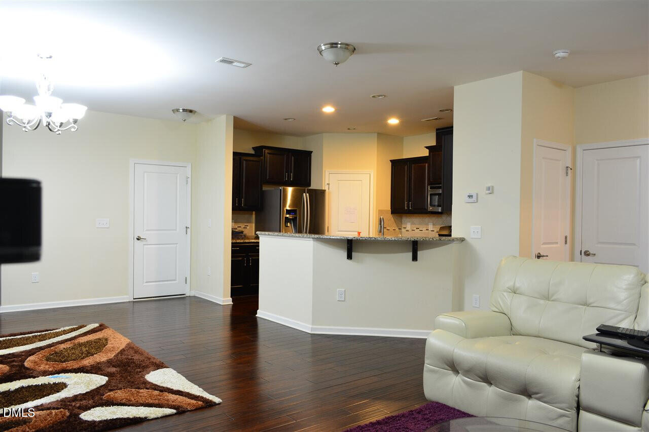 264 Kylemore Circle Property Photo 8