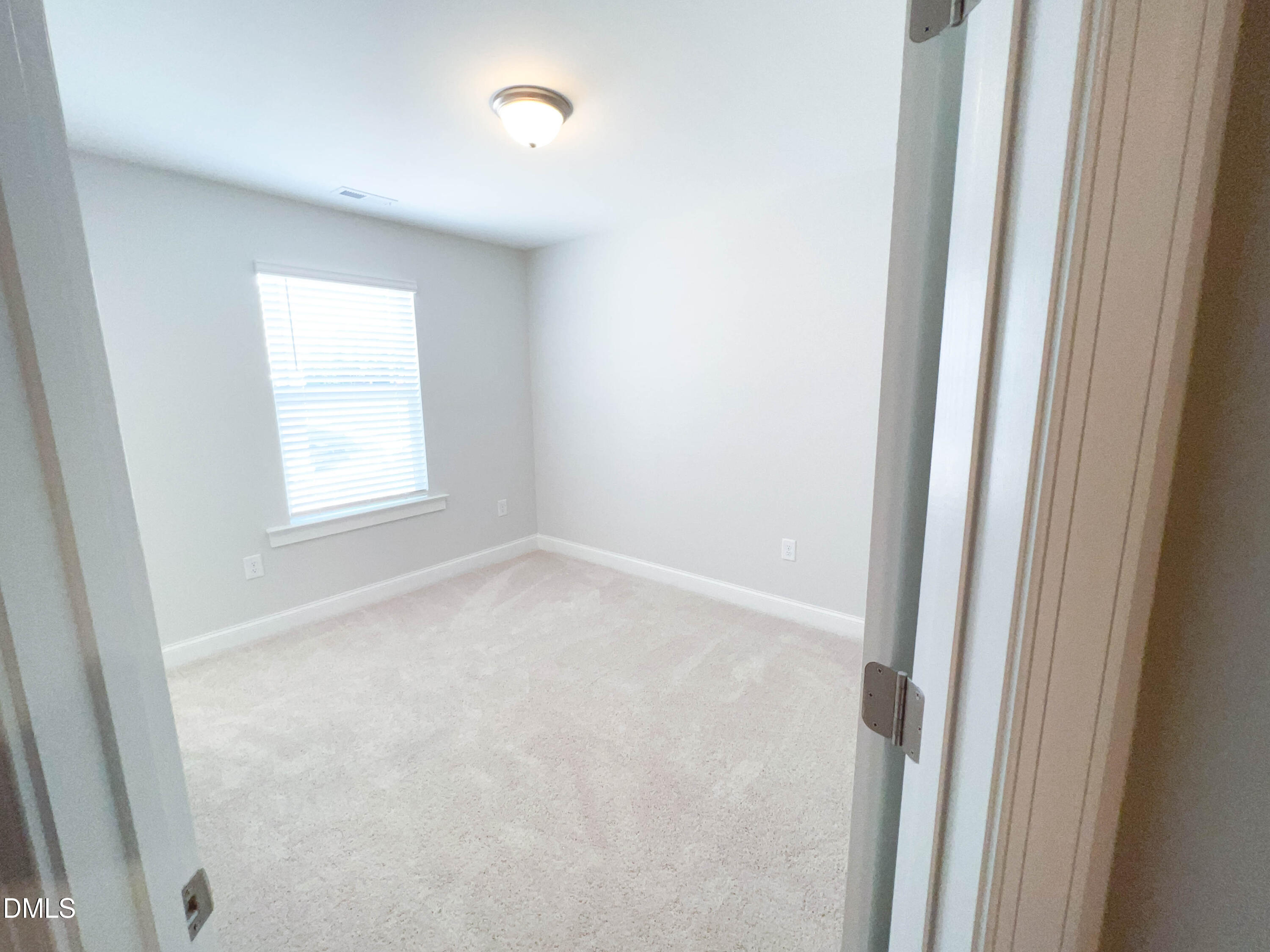 333 Old Grove Lane Property Photo 11