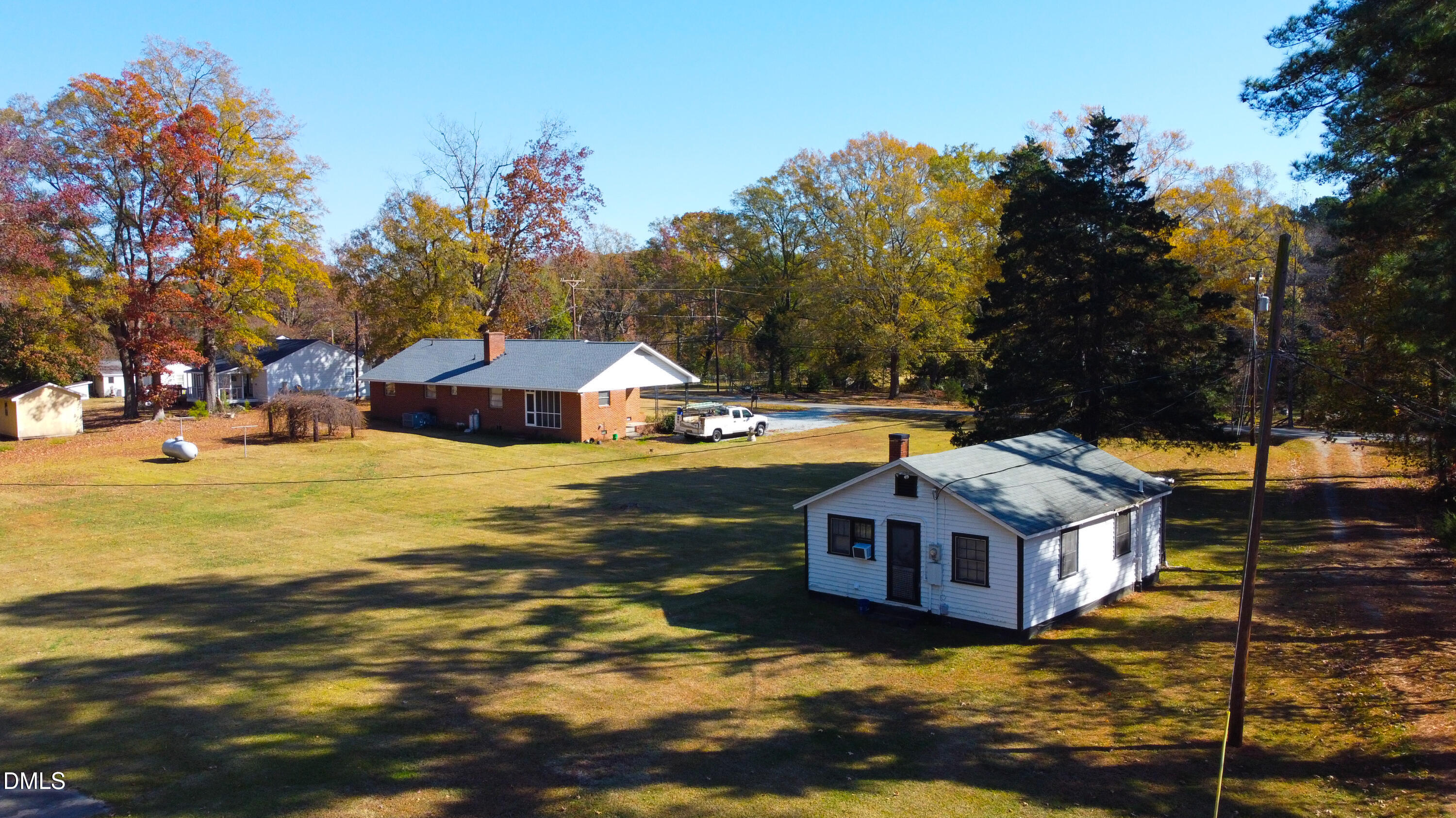 3513 Cheek Road Property Photo 5