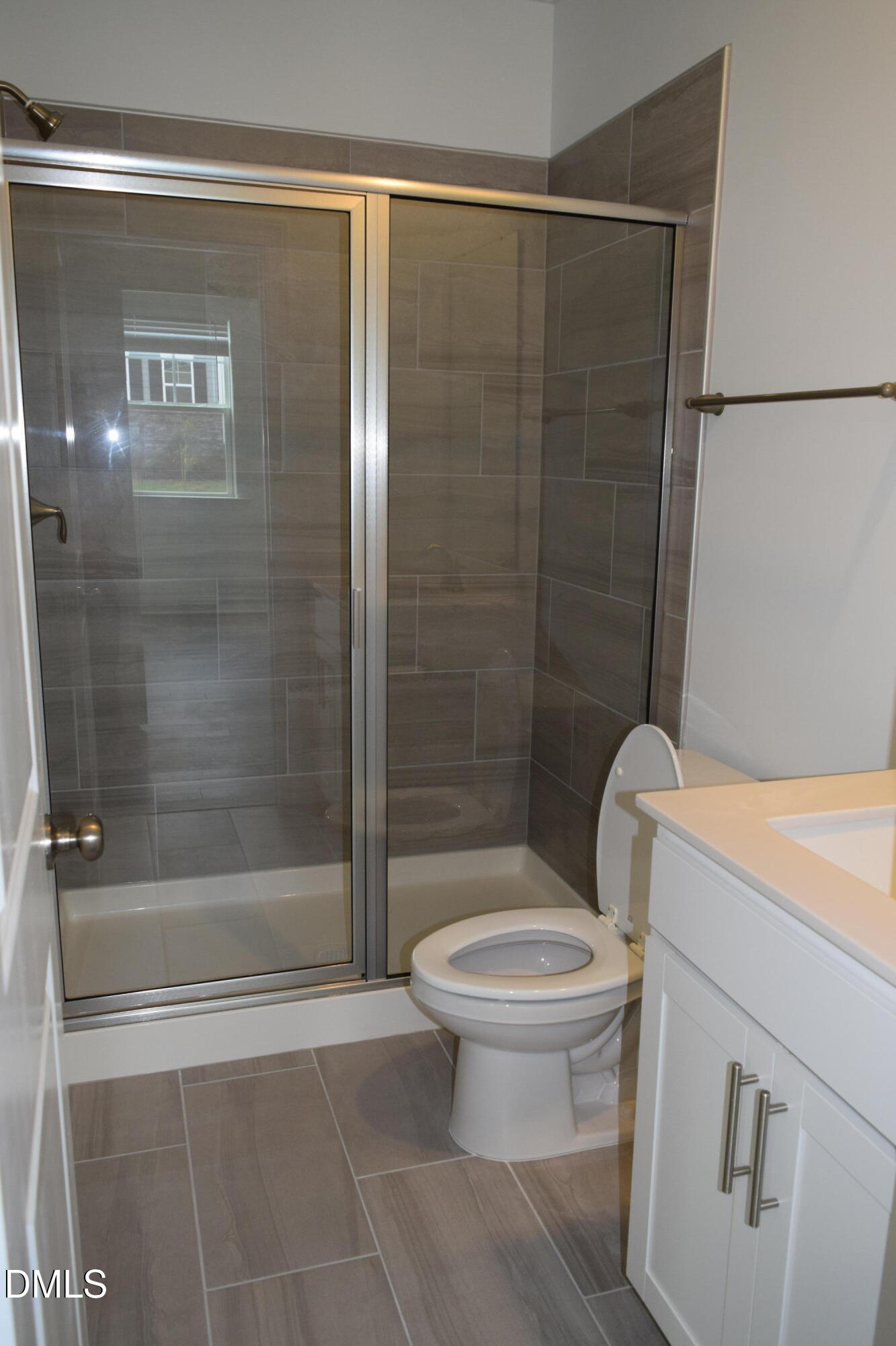 740 Longleaf Grove Lane Property Photo 8