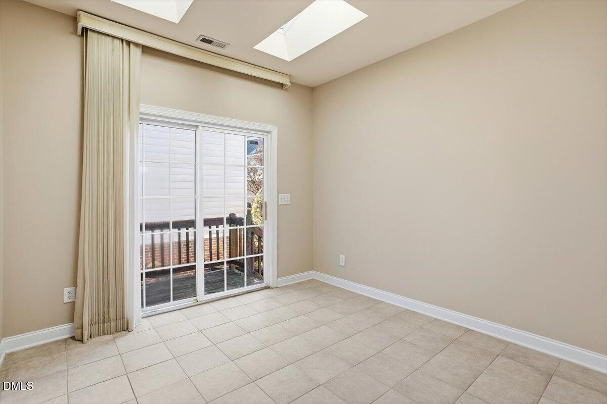 399 Waverly Hills Drive Property Photo 12