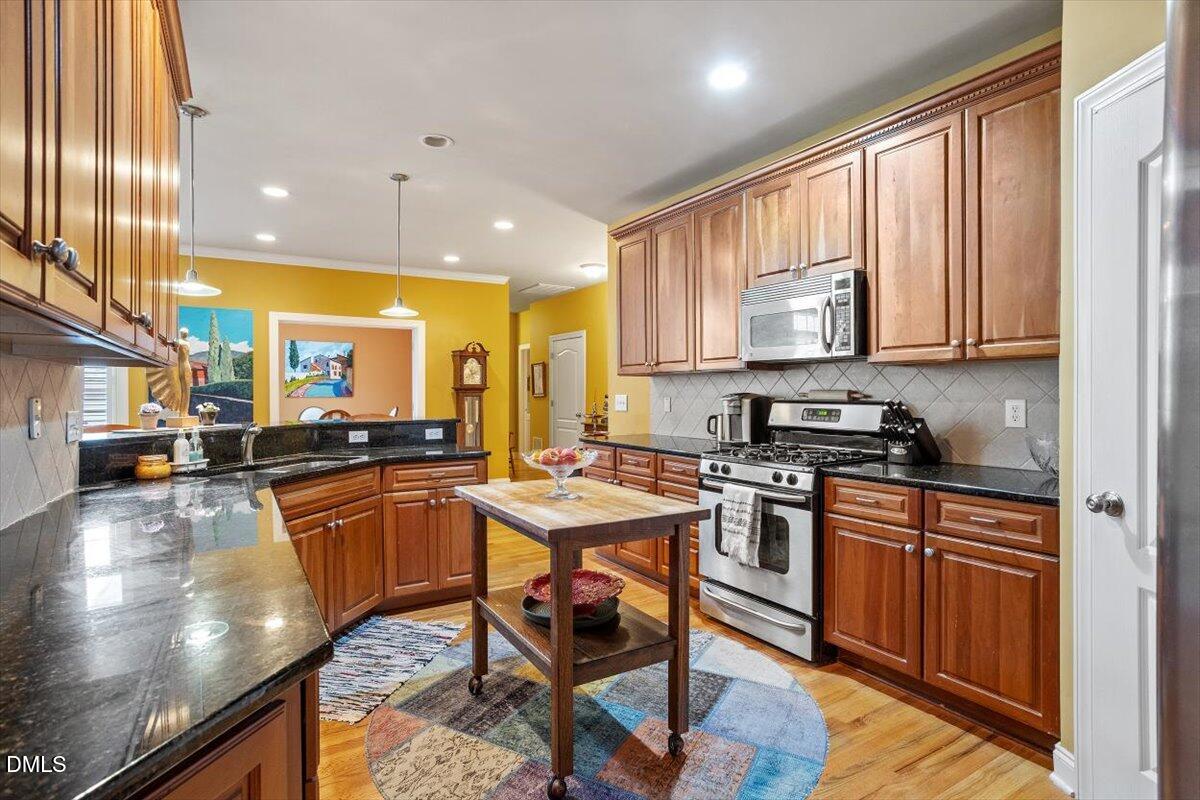 399 Waverly Hills Drive Property Photo 14