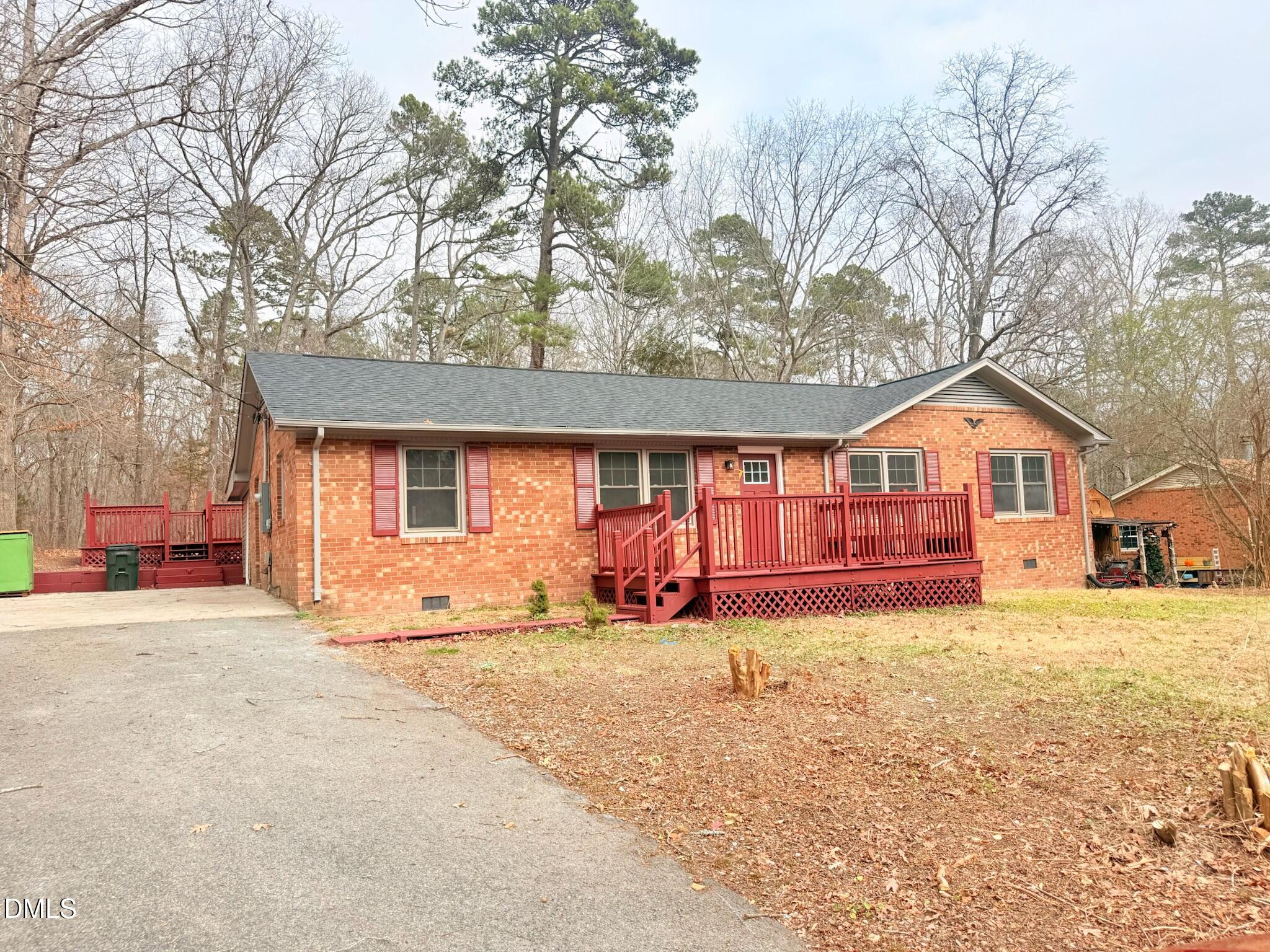 1209 Snow Hill Road Property Photo 1