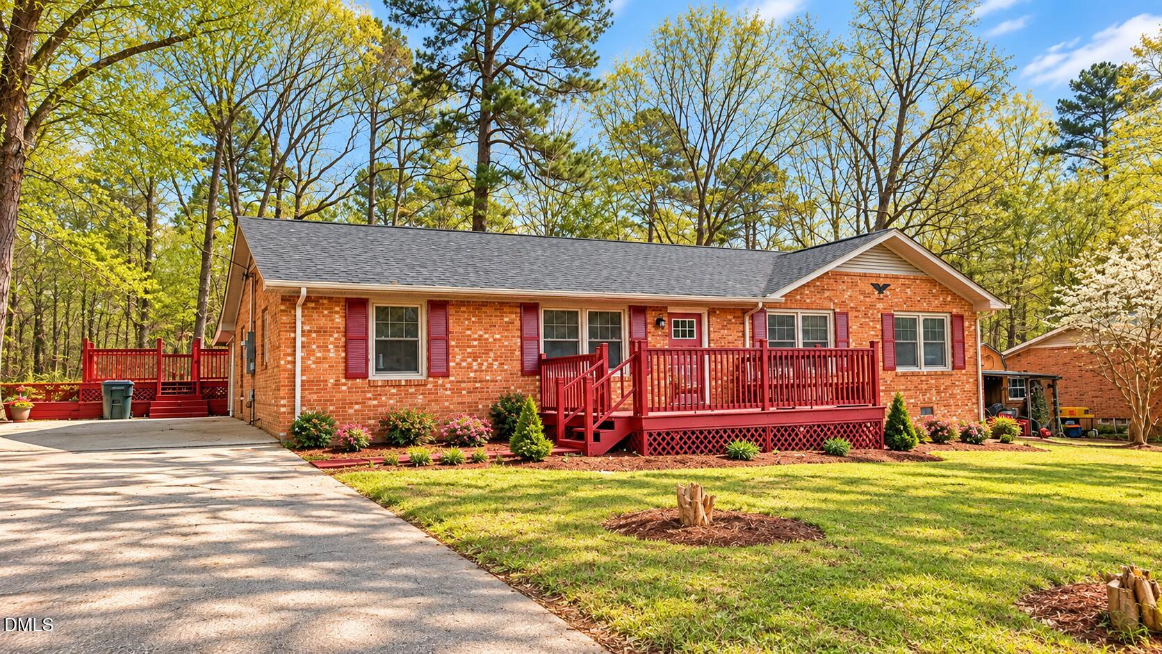 1209 Snow Hill Road Property Photo 1