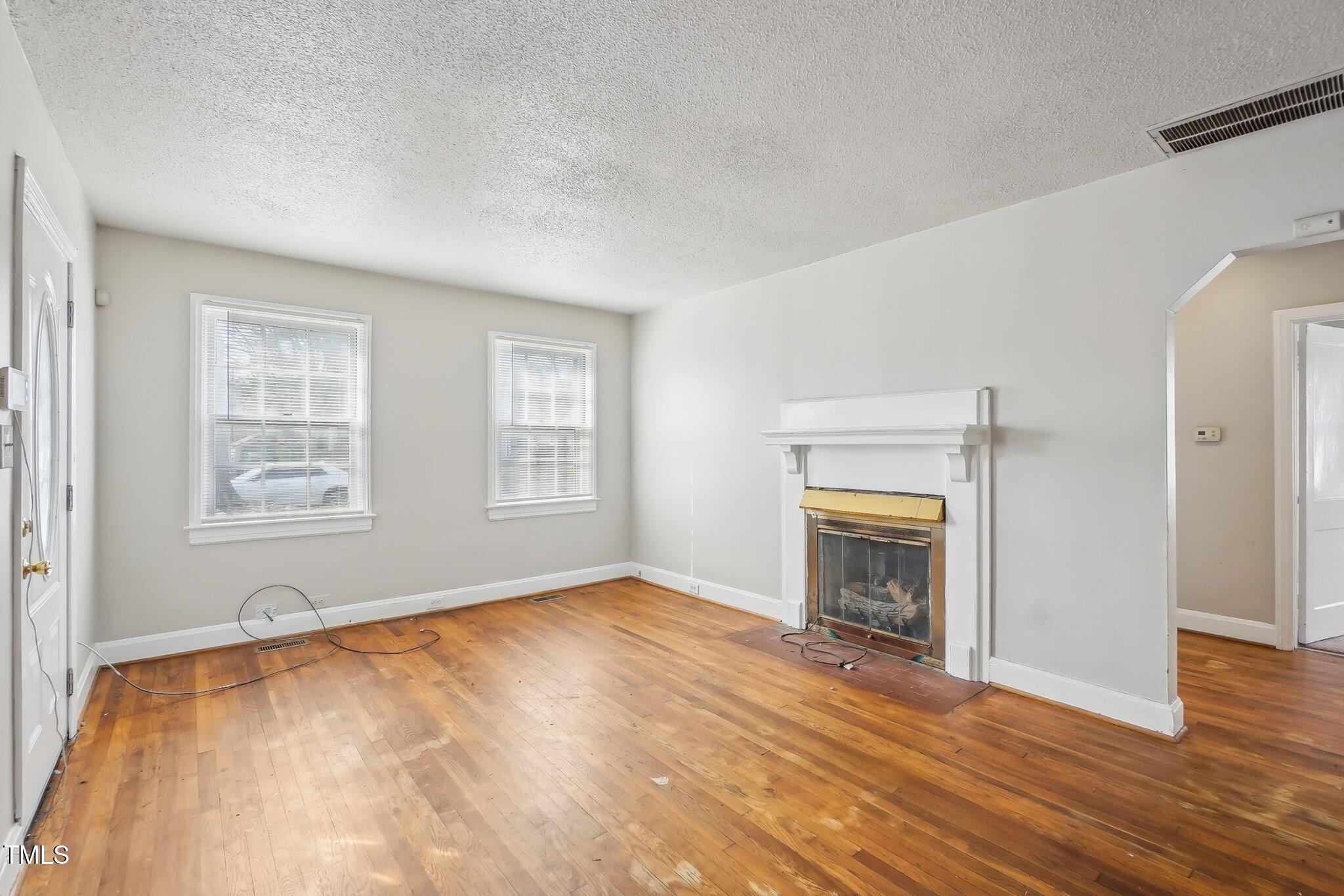 115 Higbee Street Property Photo 4