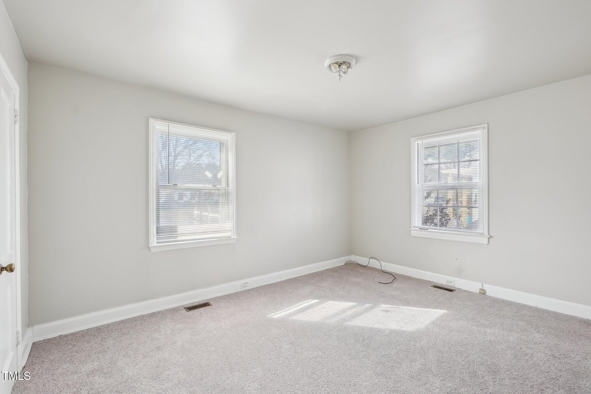 115 Higbee Street Property Photo 9
