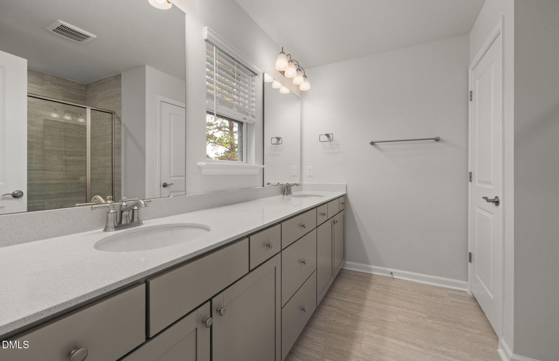 793 Larkspur Bowl Way Property Photo 11