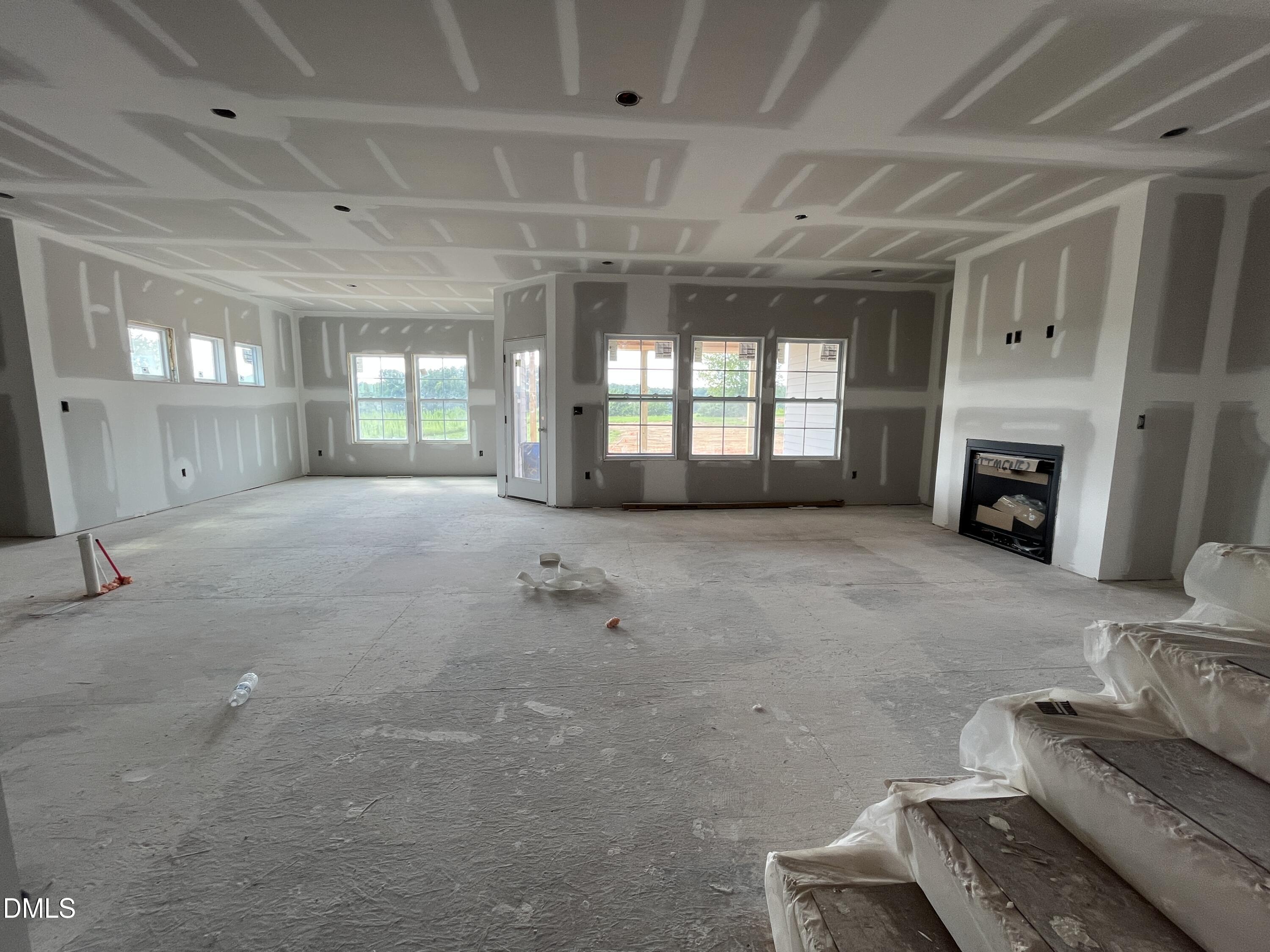 153 Isabelle Valley Drive Property Photo 8