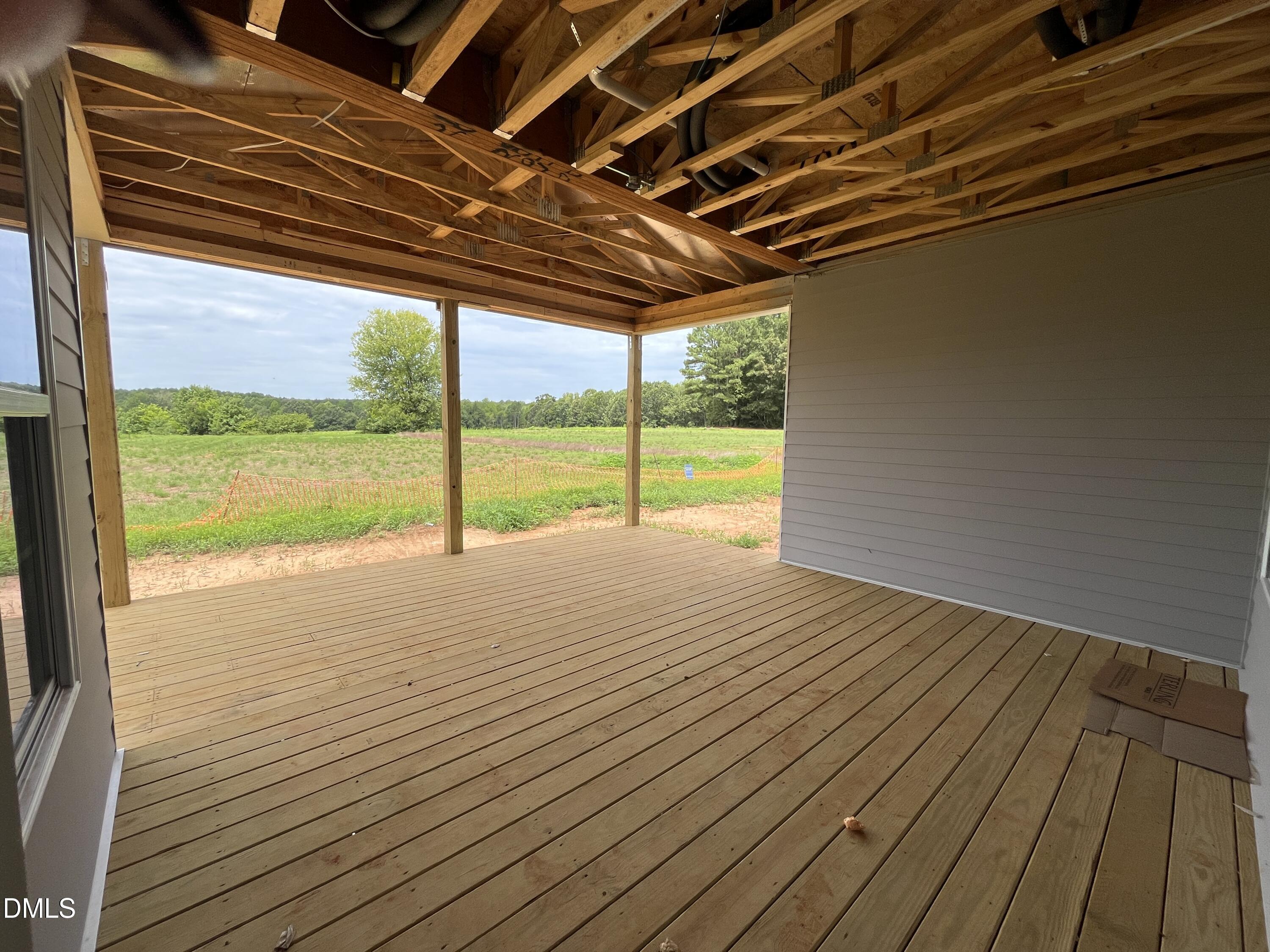 153 Isabelle Valley Drive Property Photo 11