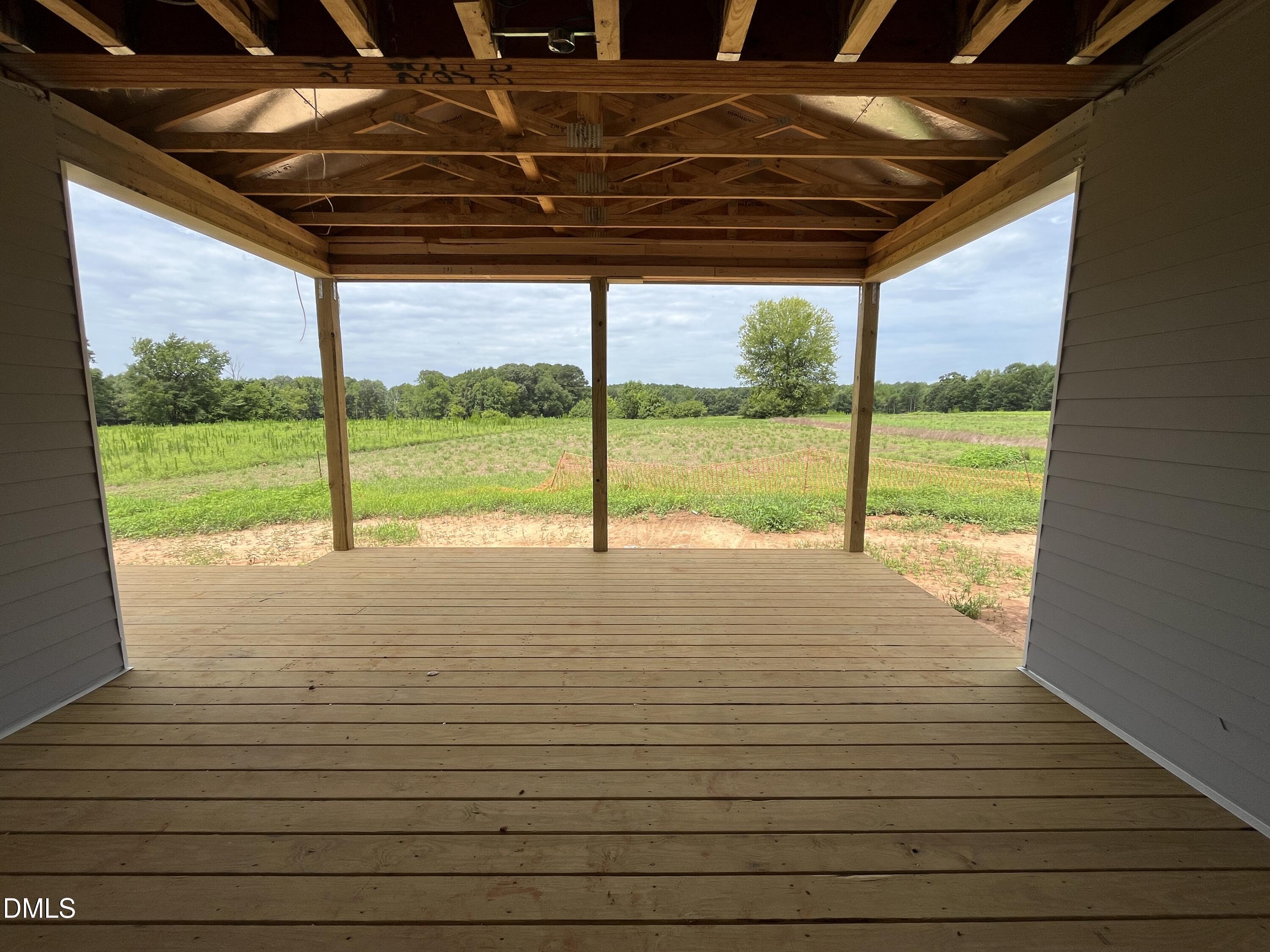 153 Isabelle Valley Drive Property Photo 12