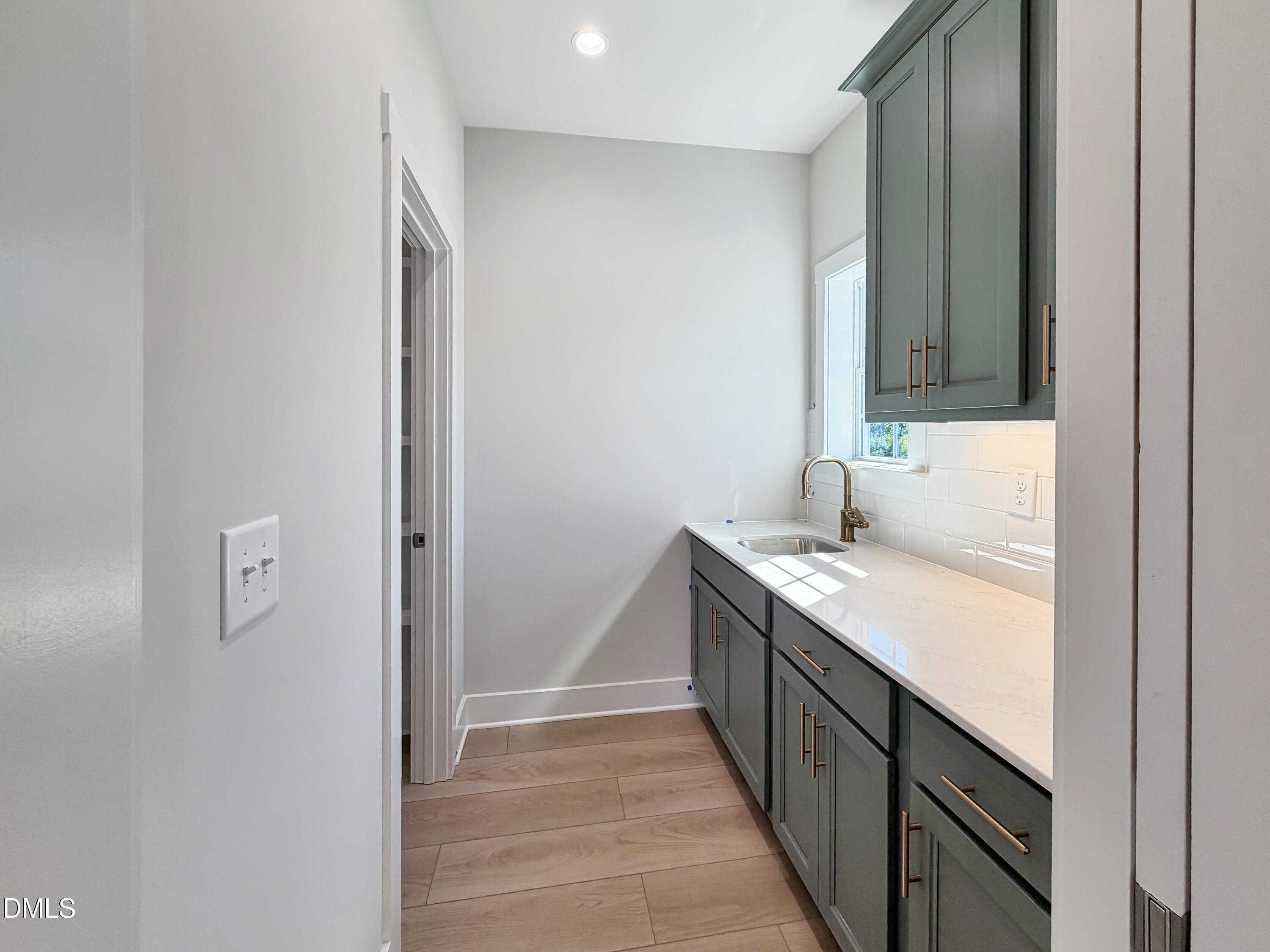 153 Isabelle Valley Drive Property Photo 25
