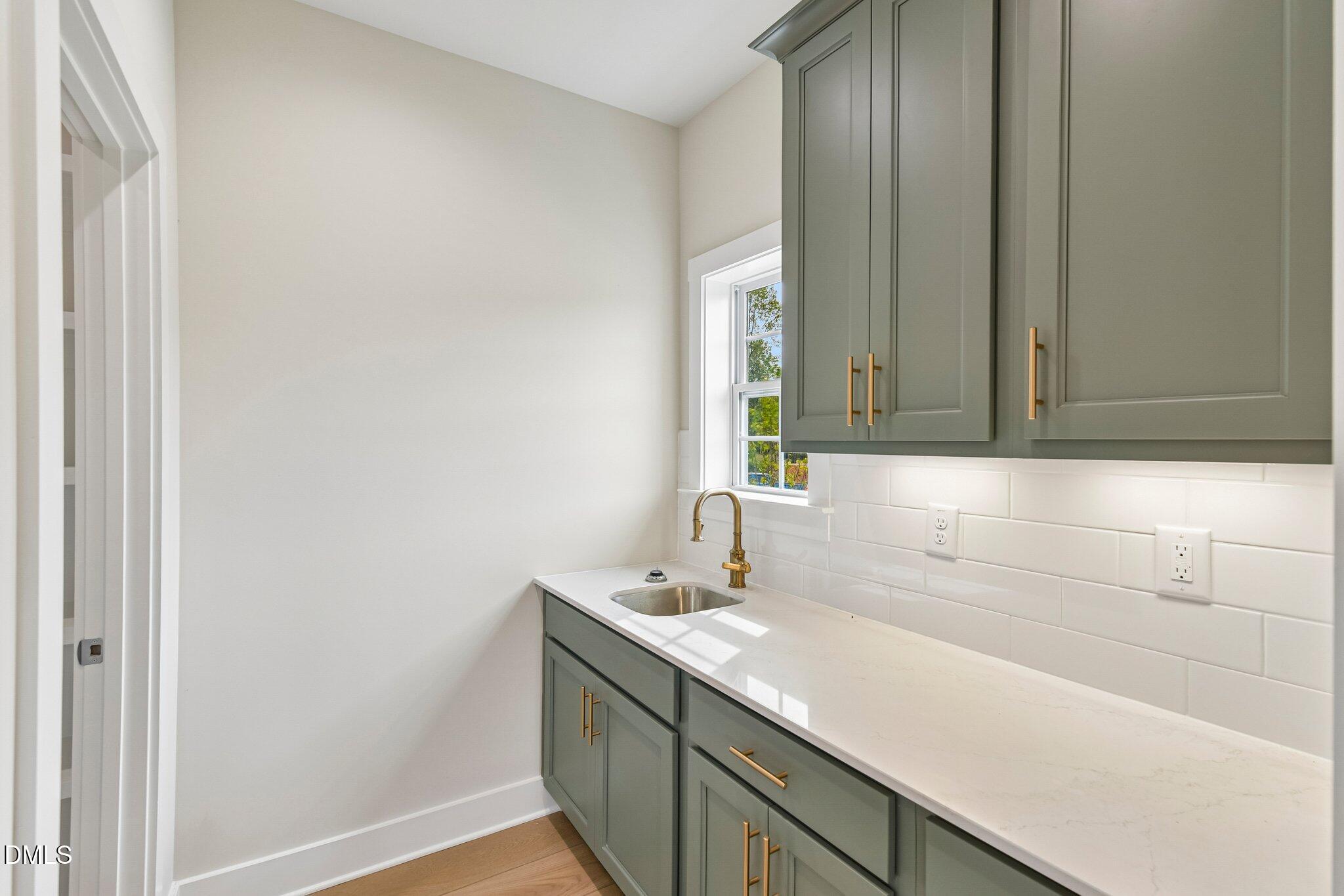 153 Isabelle Valley Drive Property Photo 45
