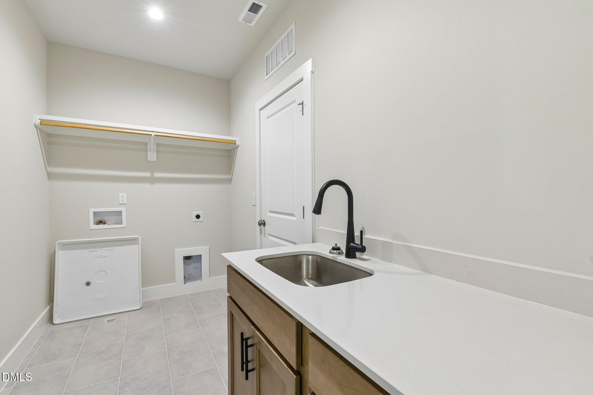 153 Isabelle Valley Drive Property Photo 63