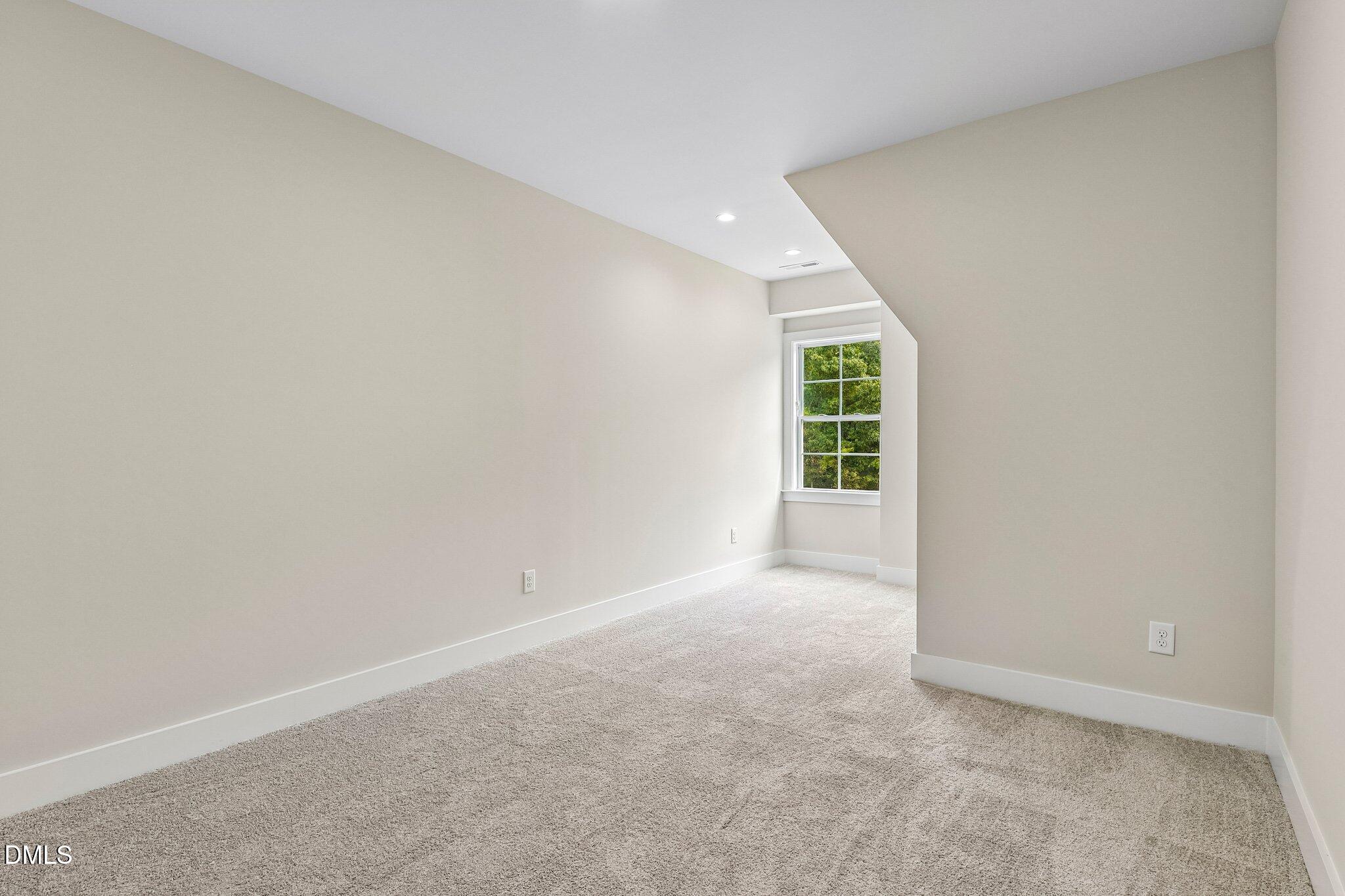 153 Isabelle Valley Drive Property Photo 88