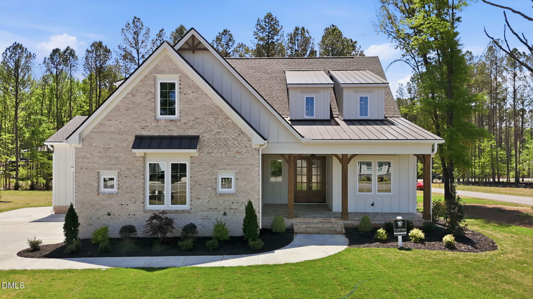 1232 Perry Bluff Drive Property Photo 1