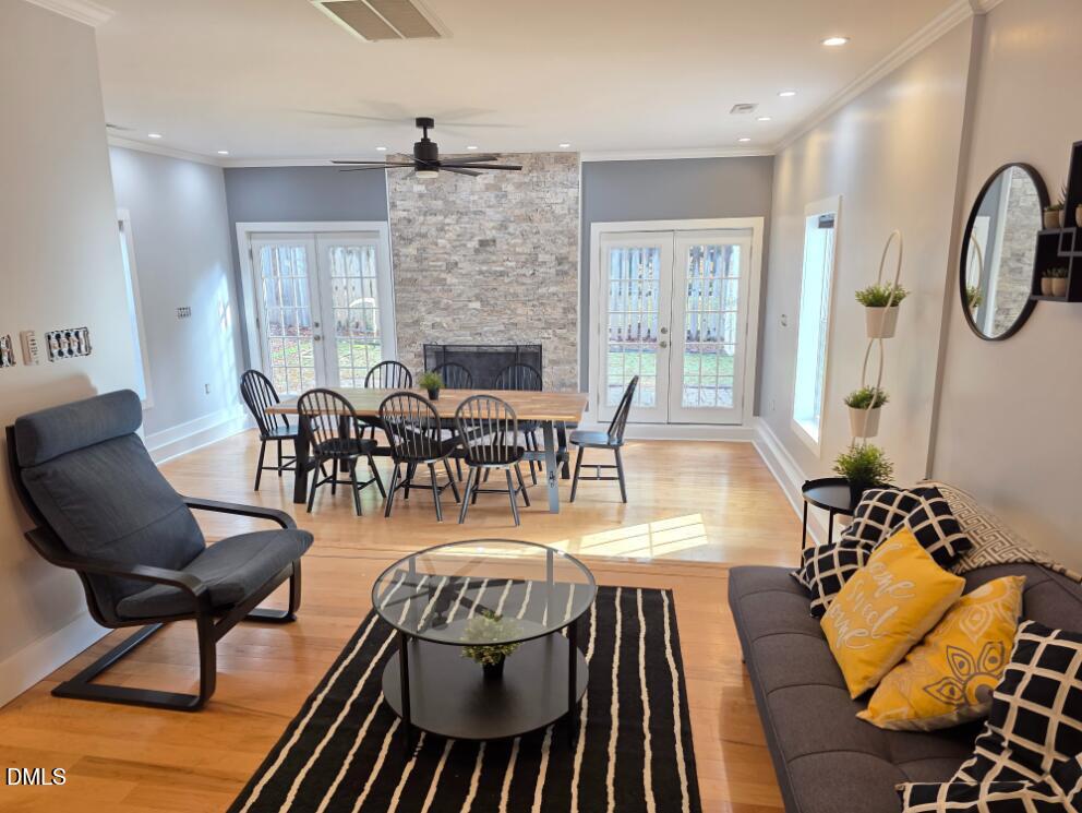 104 N Hyde Park Avenue Property Photo 11