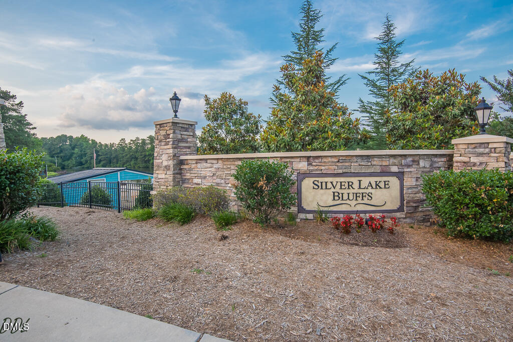 1260 Silver Beach Way Property Photo 2