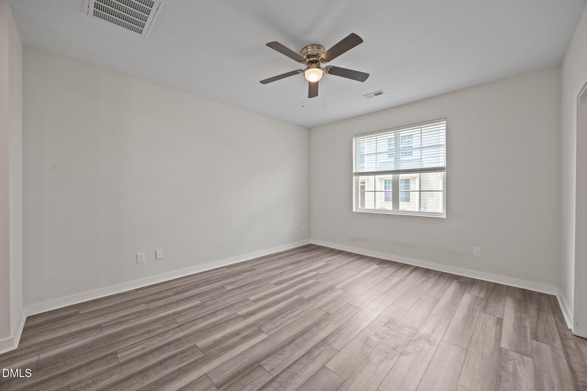 820 Laurel Gate Drive Property Photo 10