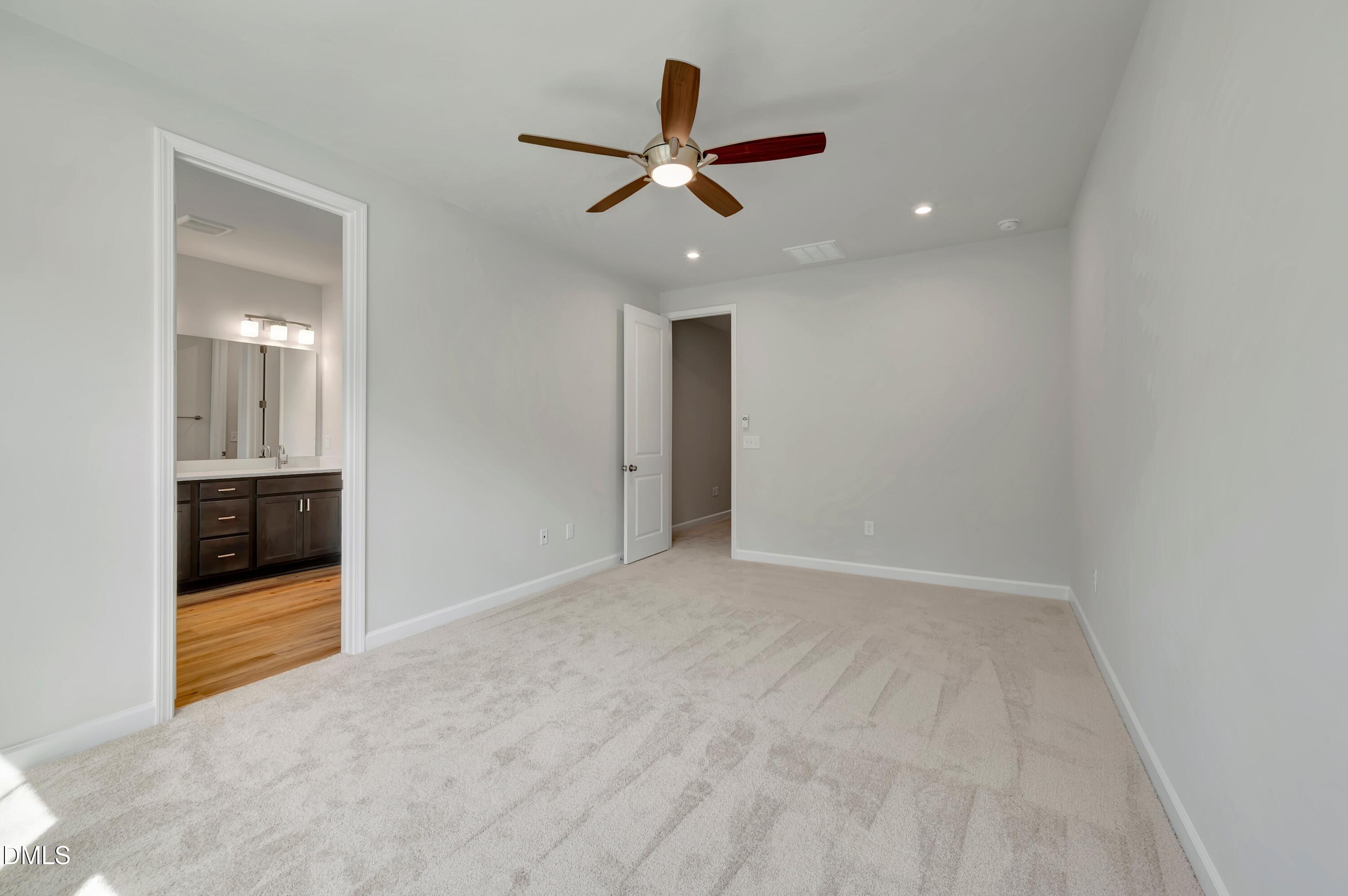 608 Brackenberry Alley Property Photo 13