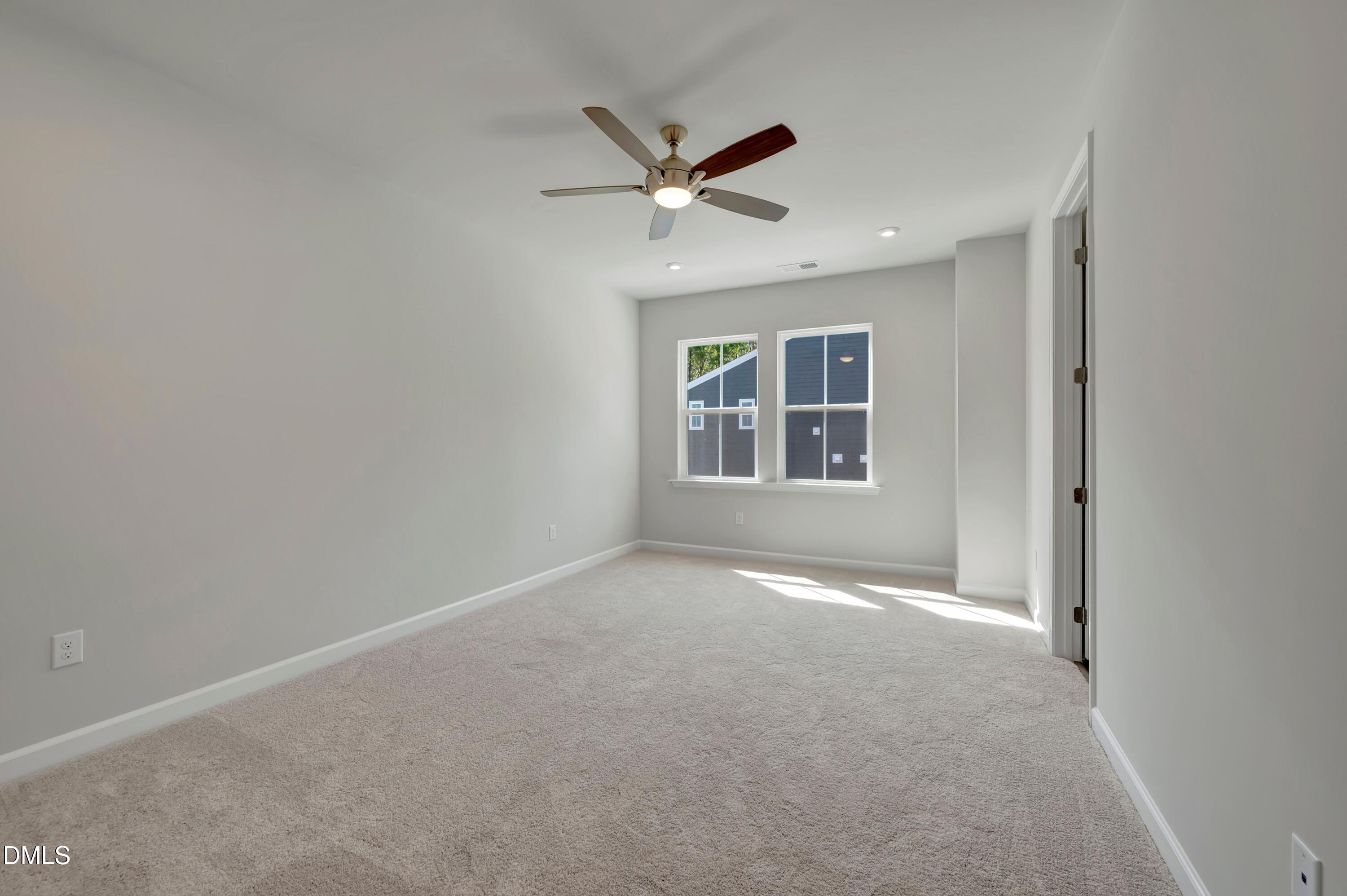 608 Brackenberry Alley Property Photo 14