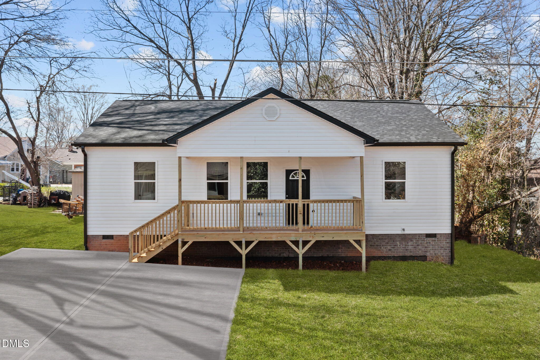 704 North Street Property Photo 1