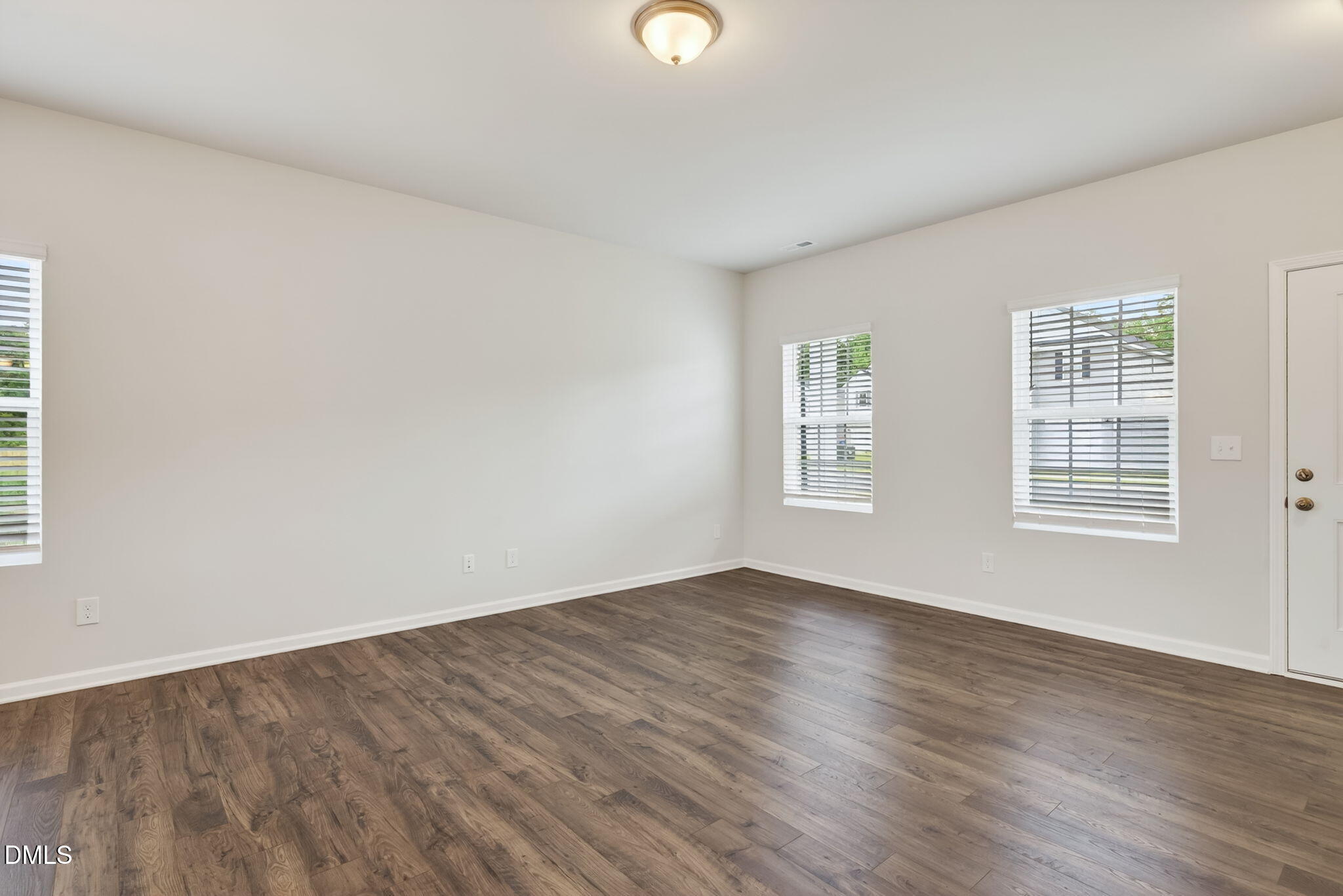 105 Stout Landing Property Photo 13