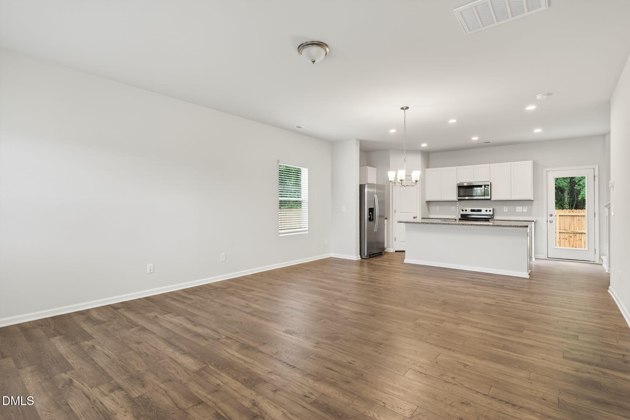 134 Stout Landing Property Photo 4