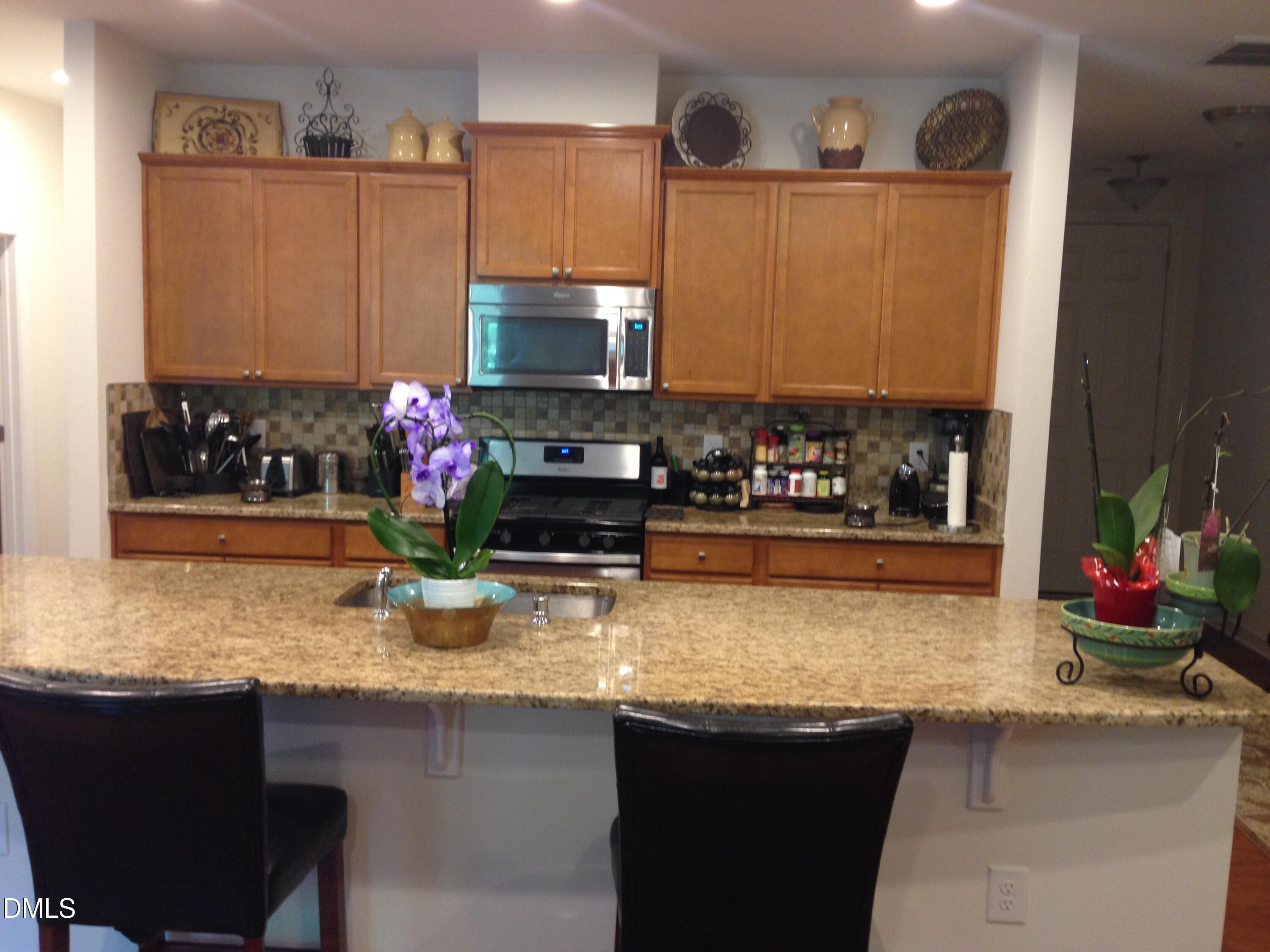 131 Alamosa Place Property Photo 2