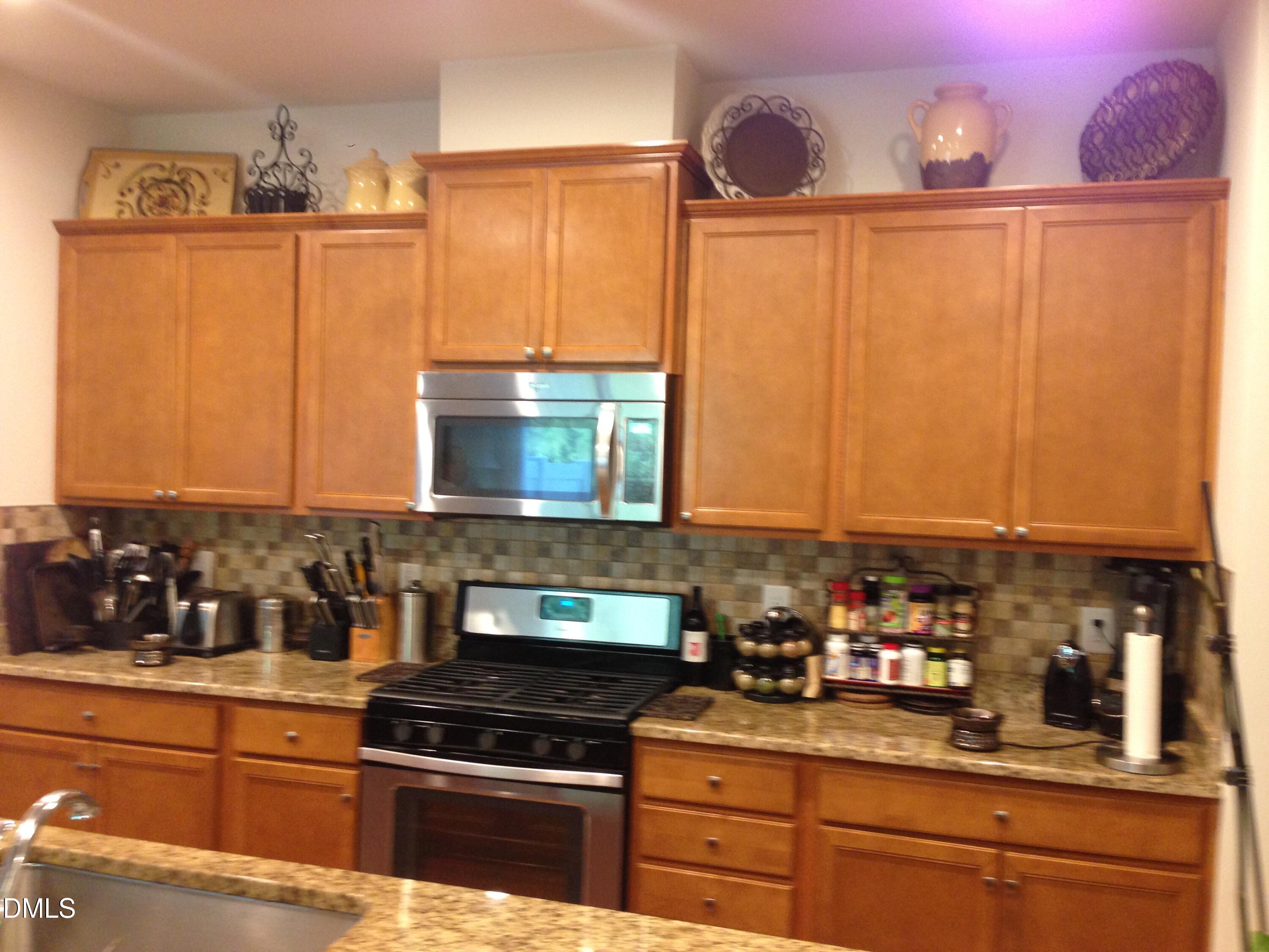 131 Alamosa Place Property Photo 3