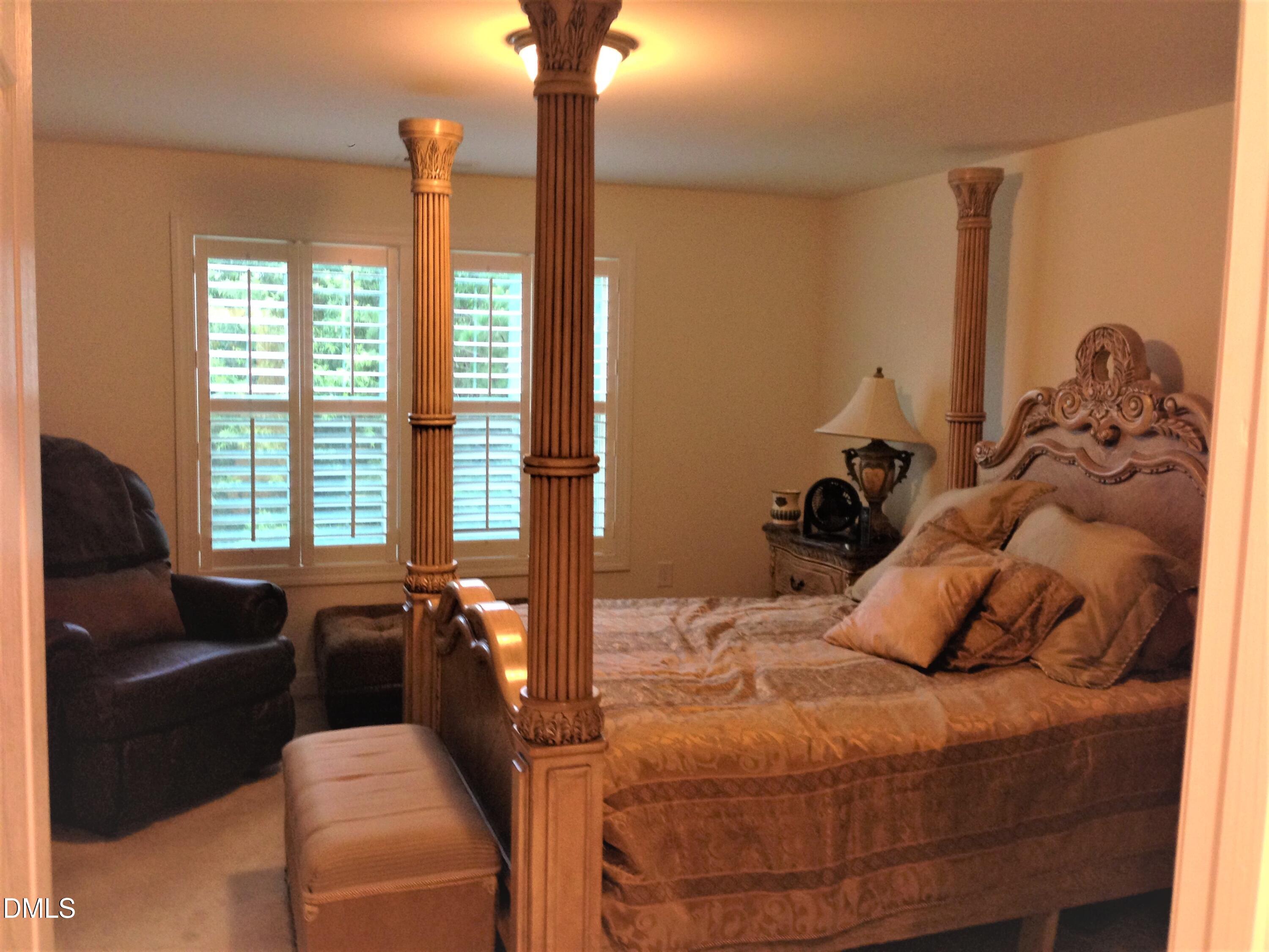 131 Alamosa Place Property Photo 14