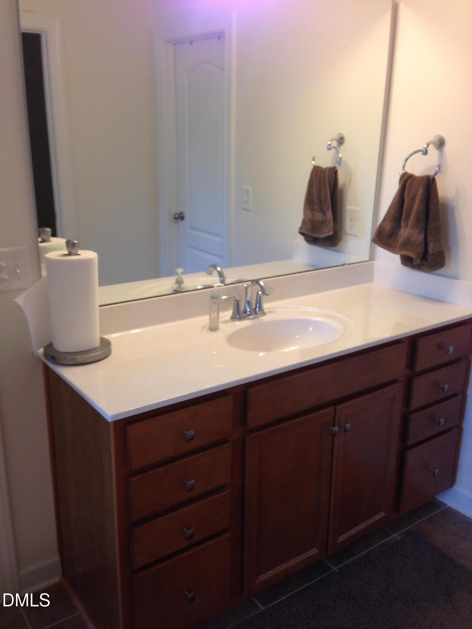 131 Alamosa Place Property Photo 16
