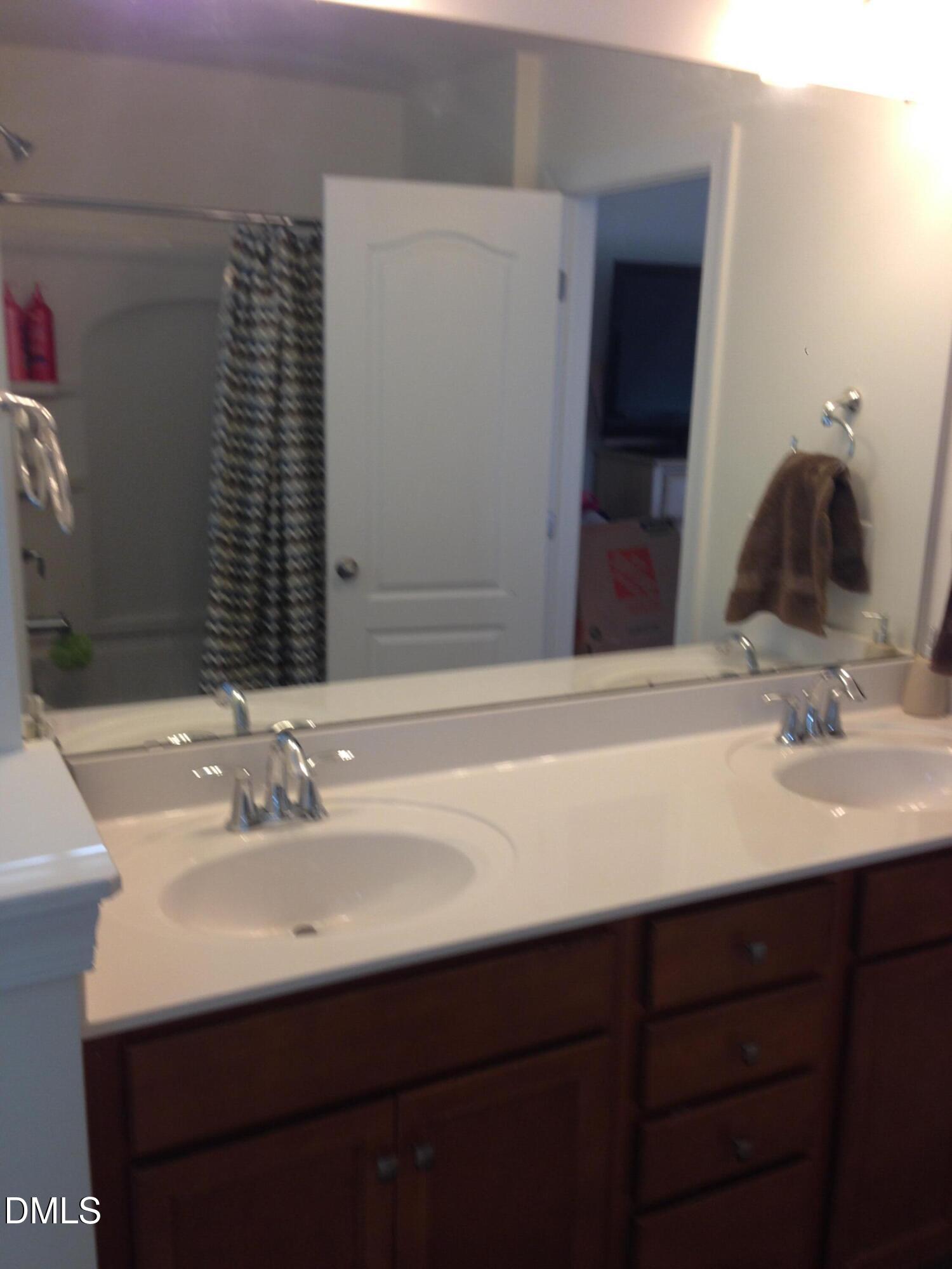 131 Alamosa Place Property Photo 20