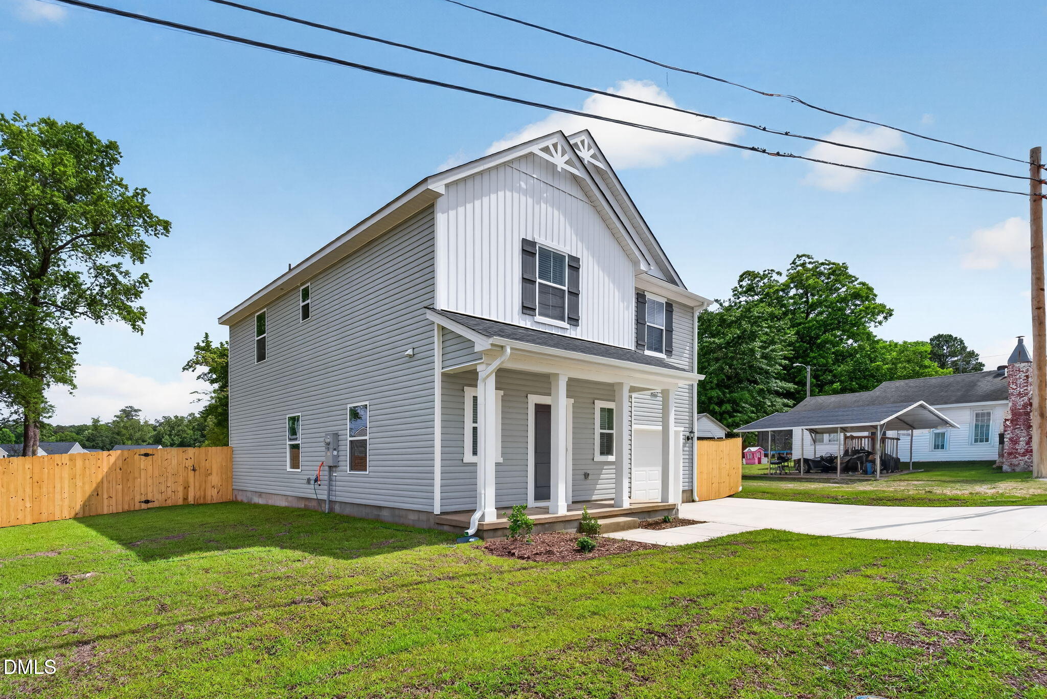 1492 Erwin Road Property Photo 2