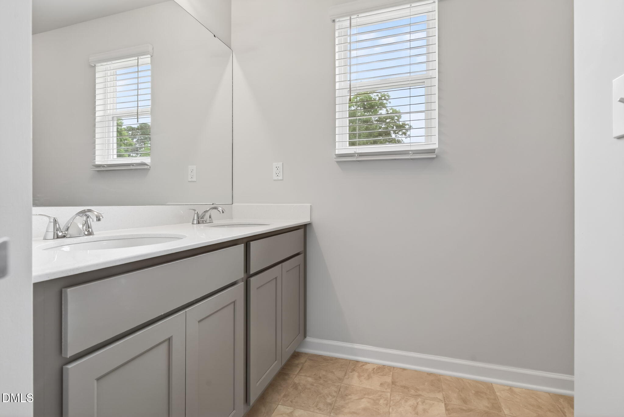 1492 Erwin Road Property Photo 14