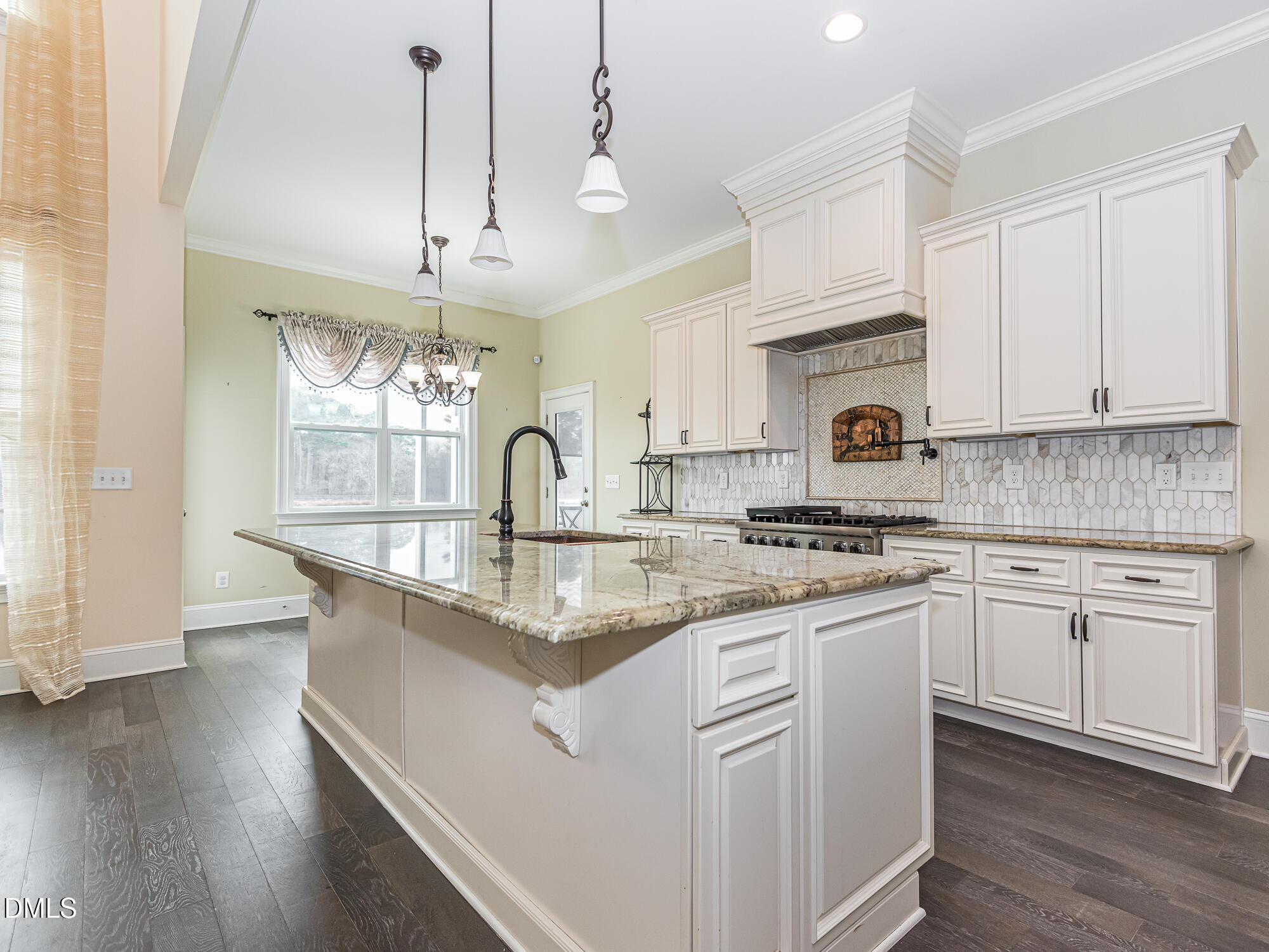 1015 Black River Drive Property Photo 12